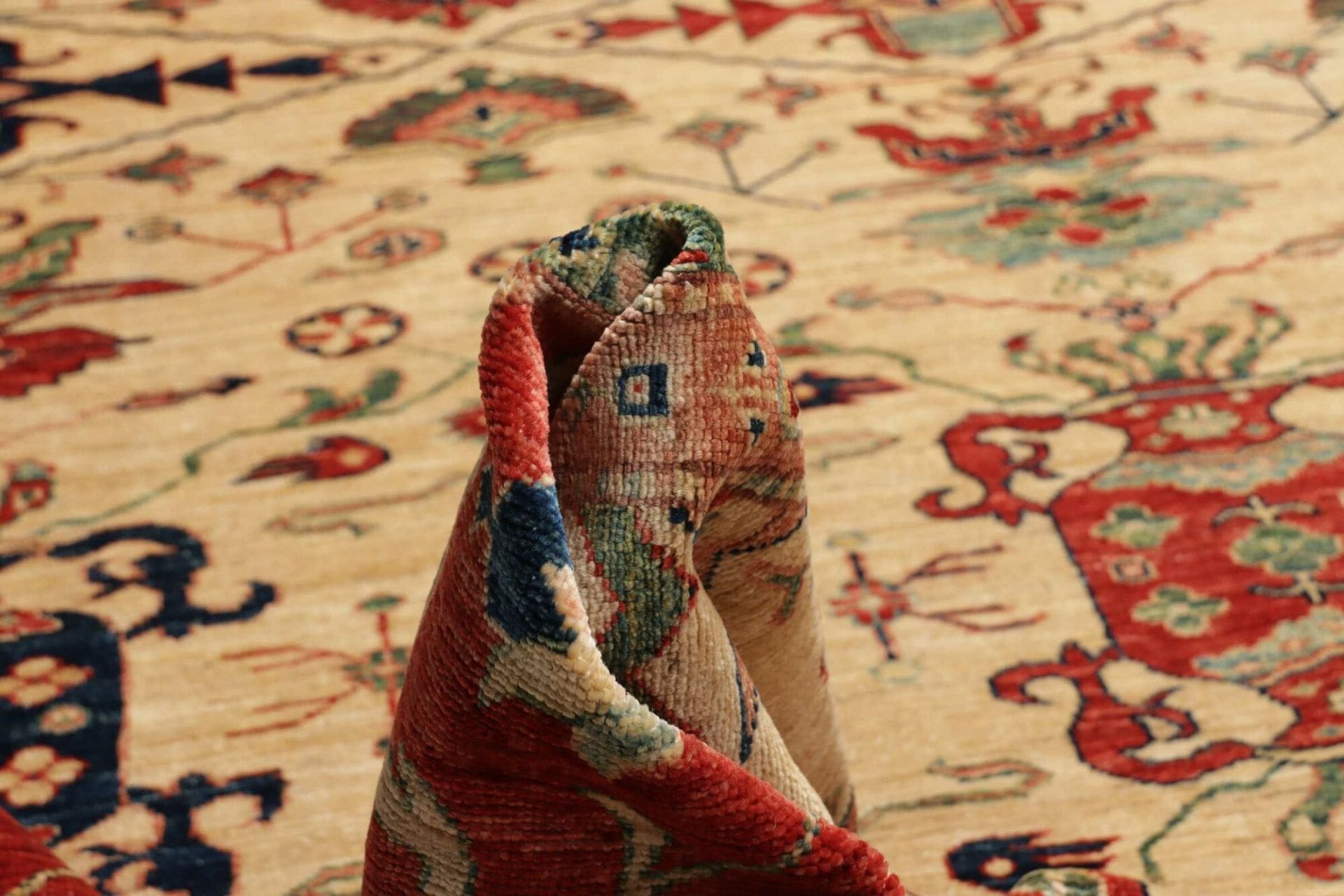 Kazak Orientteppich aus Pakistan, 311 × 375 cm