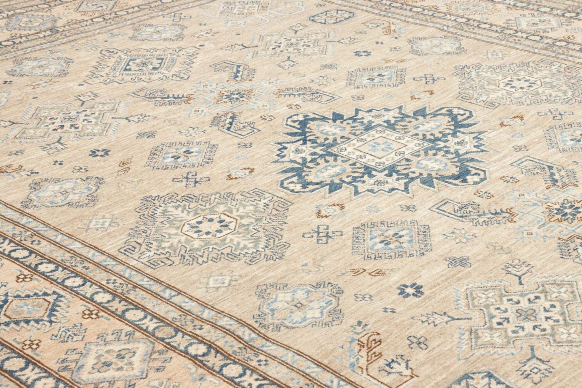Kazak Orientteppich aus Pakistan, 250 × 308 cm