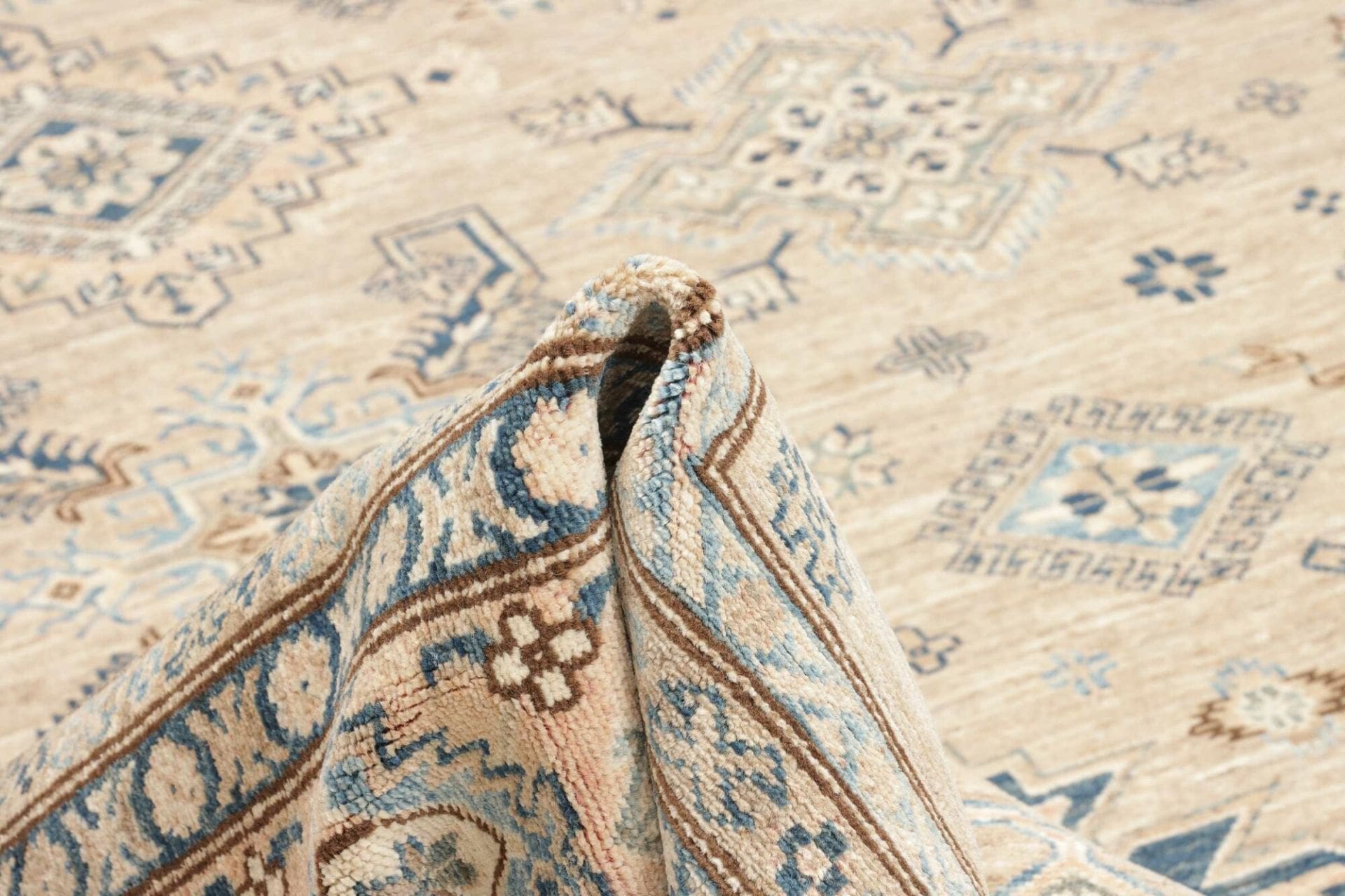 Kazak Orientteppich aus Pakistan, 250 × 308 cm