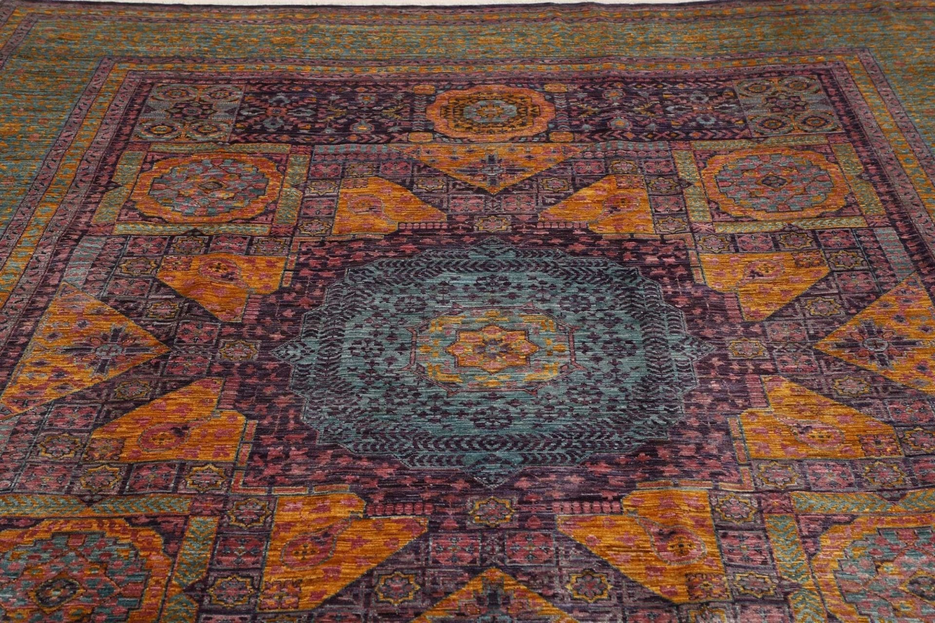 Mamluk Orientteppich 246 × 303 cm aus Wolle, handgeknüpft