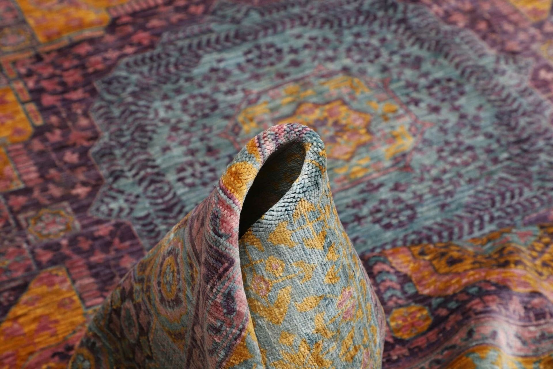 Mamluk Orientteppich 246 × 303 cm aus Wolle, handgeknüpft