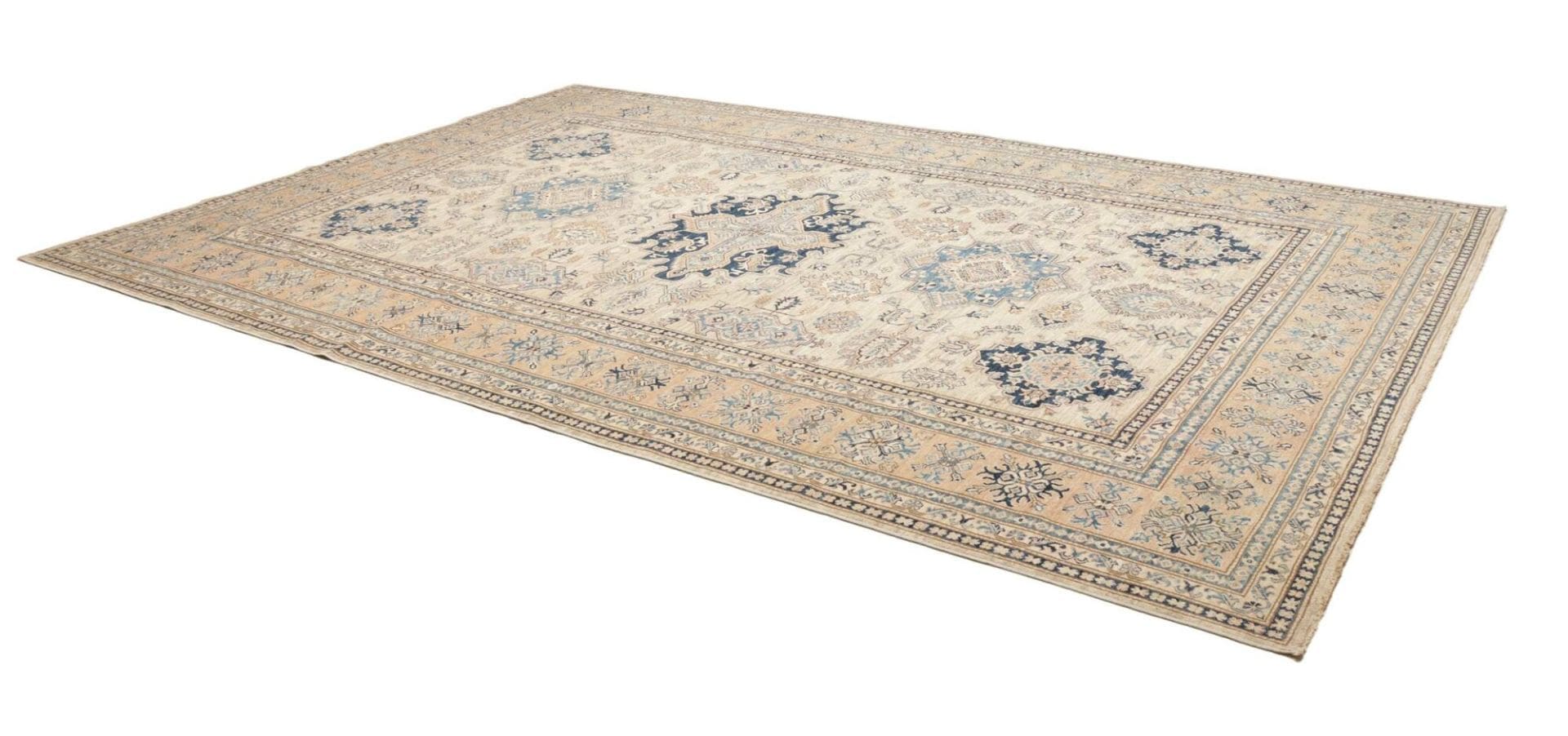 Kazak Orientteppich aus Pakistan, 274 × 396 cm