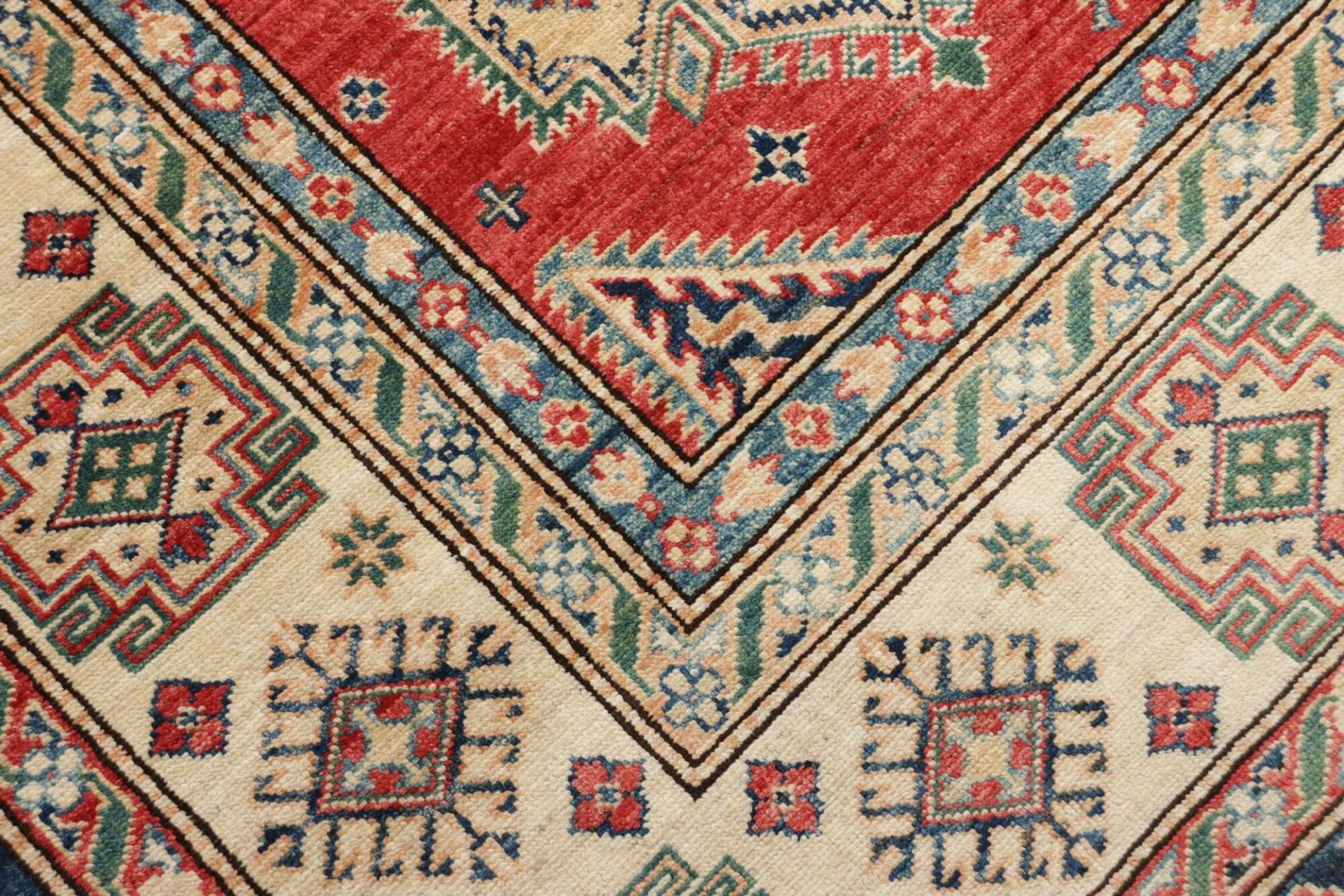 Kazak Orientteppich aus Pakistan, 250 × 325 cm