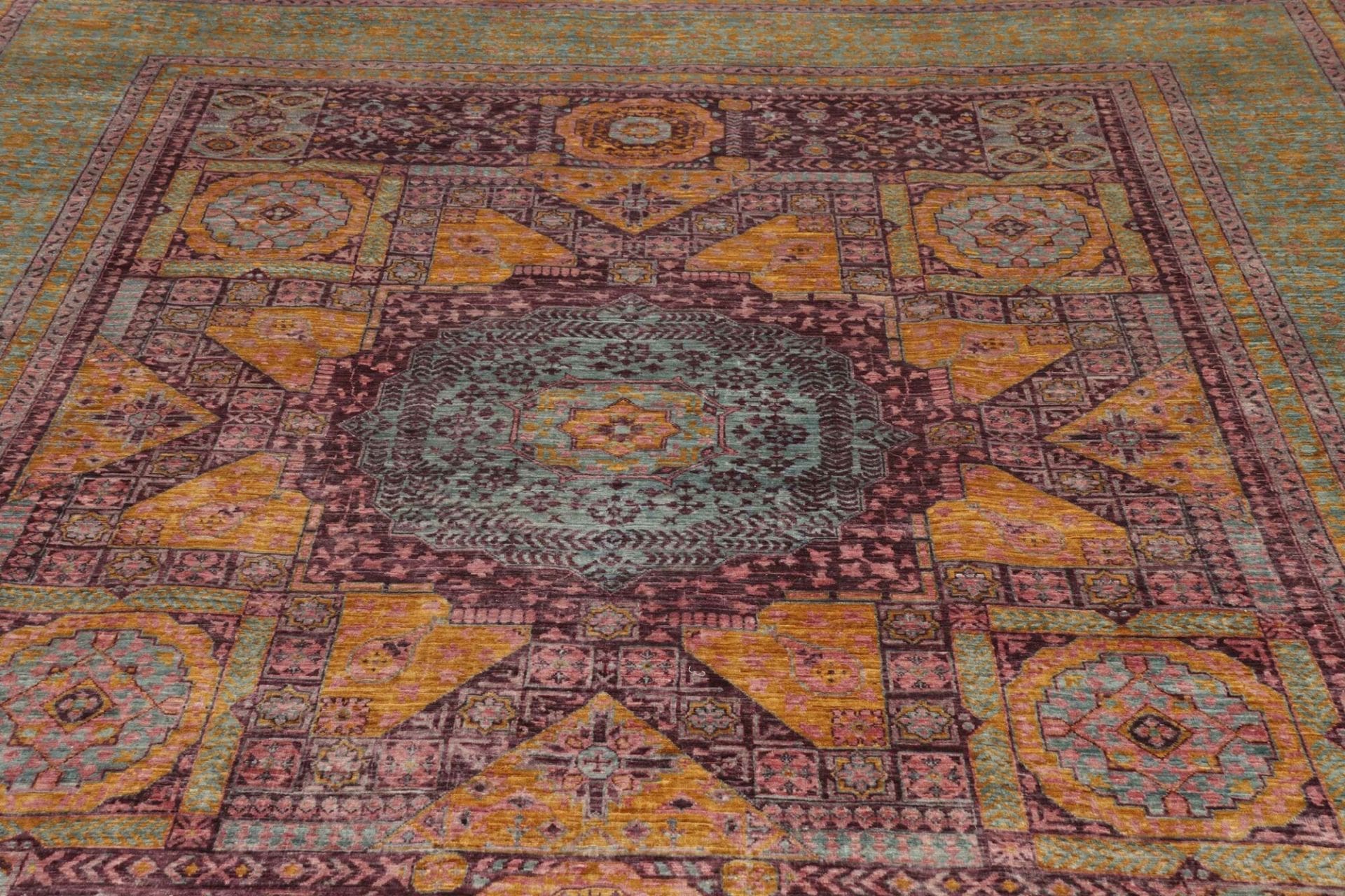 Handgeknüpfter Mamluk Orientteppich 241 × 300 cm