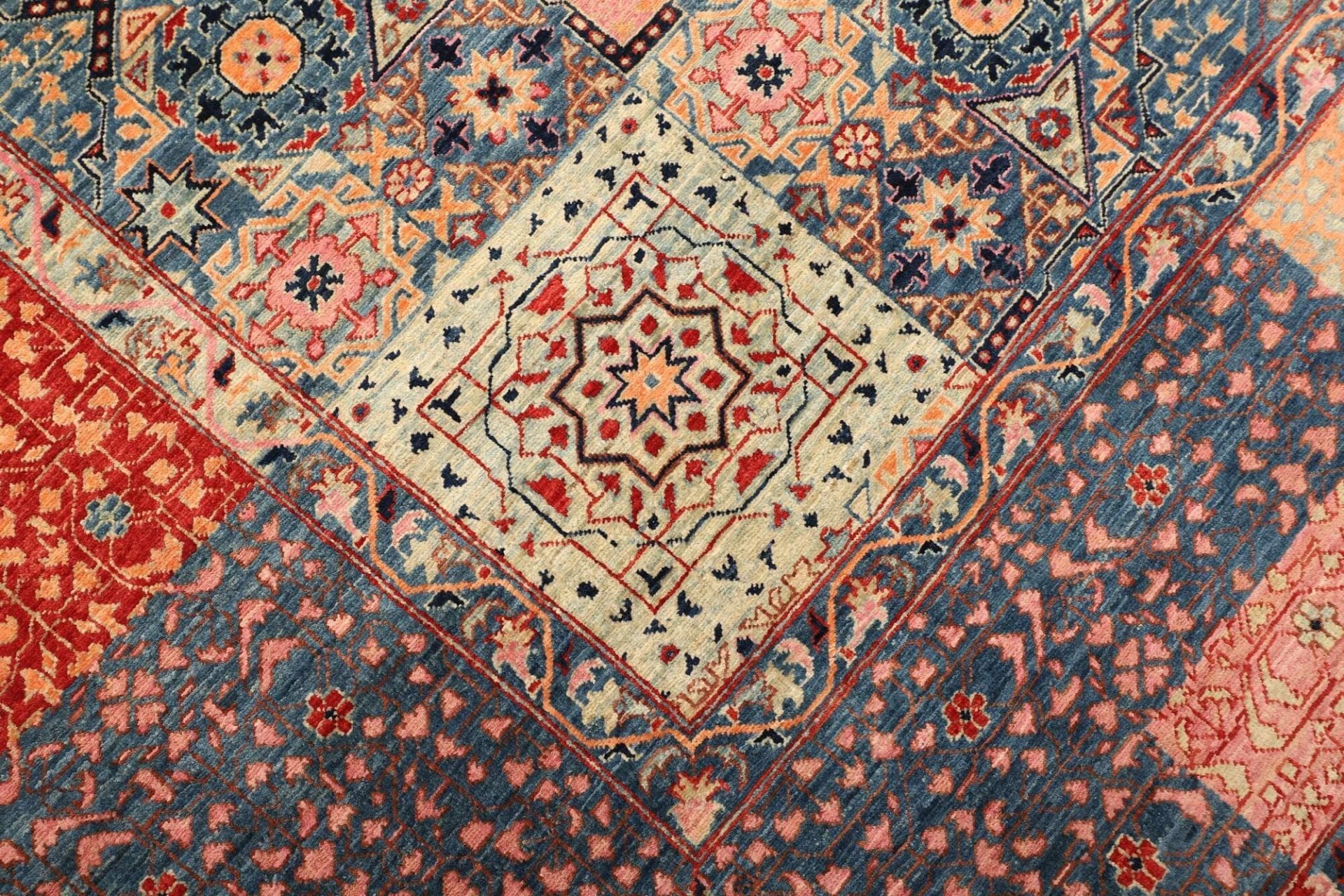 Mamluk Orientteppich 284 × 350 cm aus Wolle, handgeknüpft