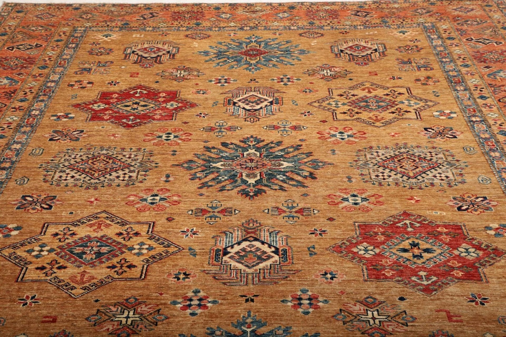 kazak-teppich-256-x-307cm-geometrisches-muster-schurwolle-handgeknupft-7 Kazak Orientteppich 256 × 307 cm aus Wolle, handgeknüpft