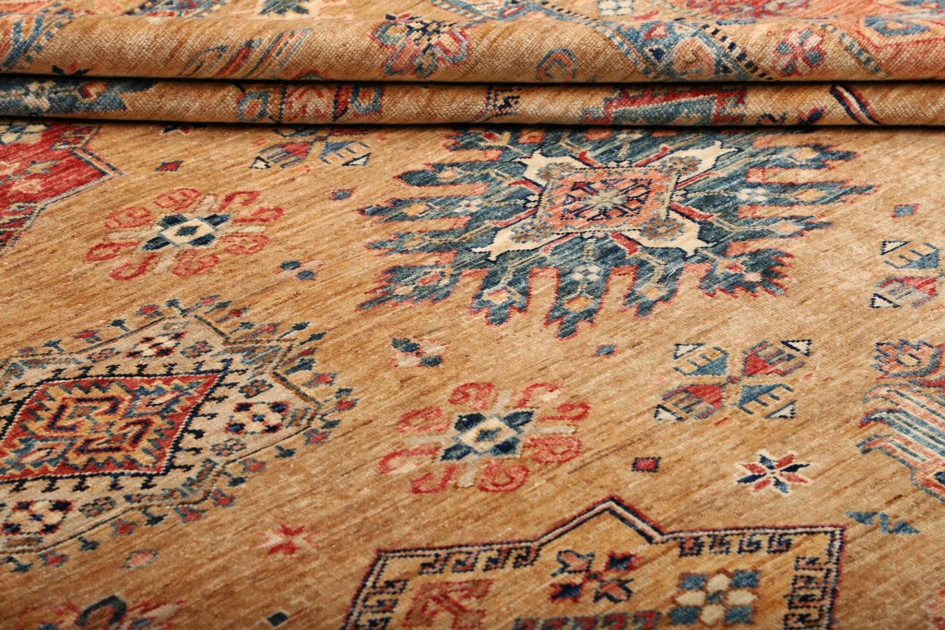 kazak-teppich-256-x-307cm-geometrisches-muster-schurwolle-handgeknupft-9 Kazak Orientteppich 256 × 307 cm aus Wolle, handgeknüpft