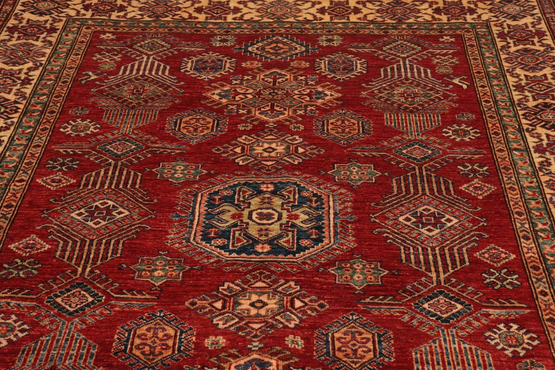 Kazak Orientteppich 185 × 253 cm aus Wolle, handgeknüpft