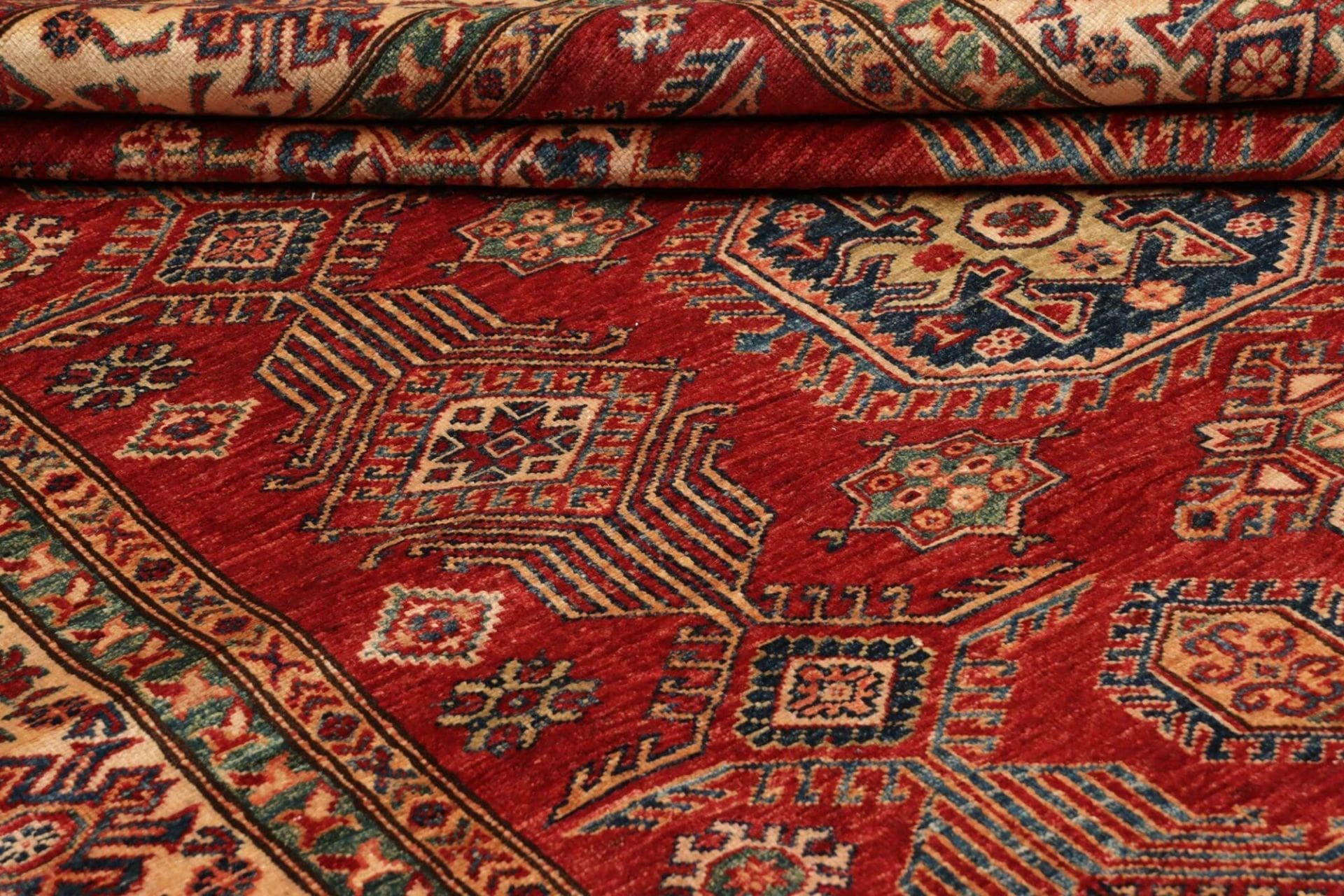 Kazak Orientteppich 185 × 253 cm aus Wolle, handgeknüpft