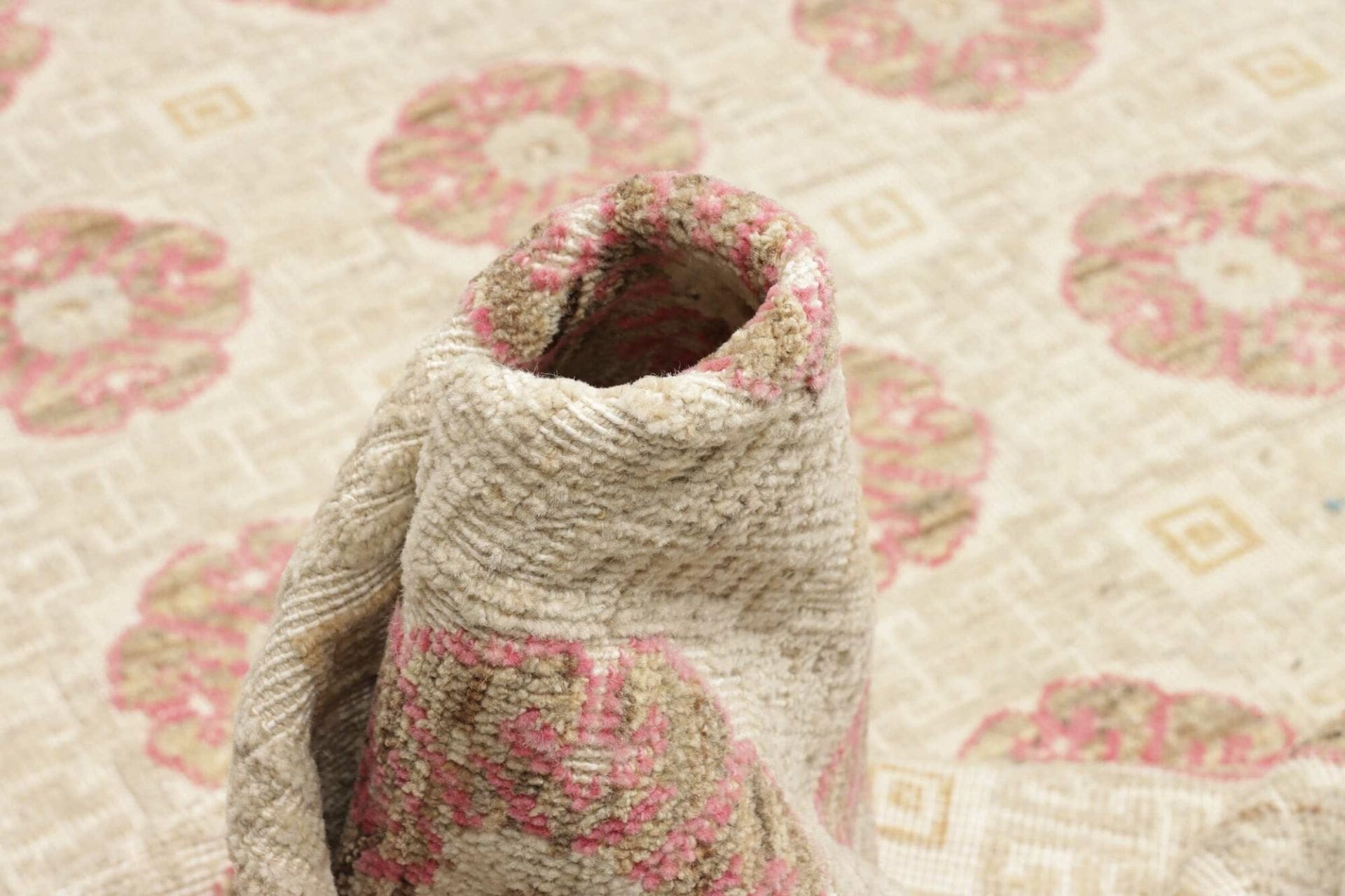 Orientteppich aus Pakistan, 238 × 310 cm