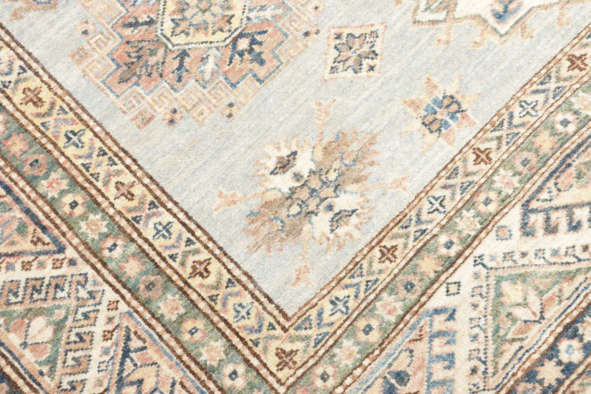 Kazak Orientteppich 181 × 238 cm aus Wolle, handgeknüpft