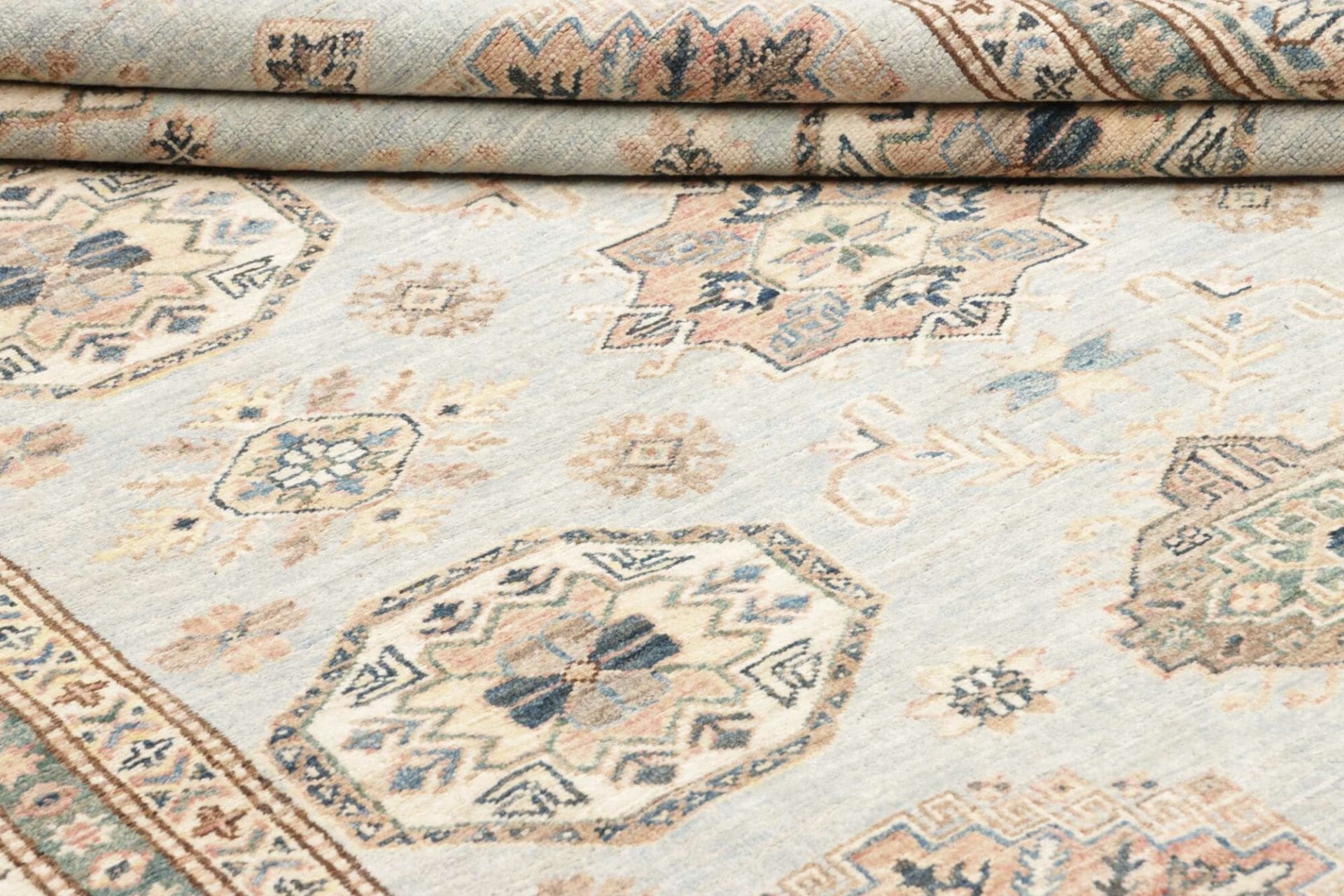 Kazak Orientteppich 181 × 238 cm aus Wolle, handgeknüpft