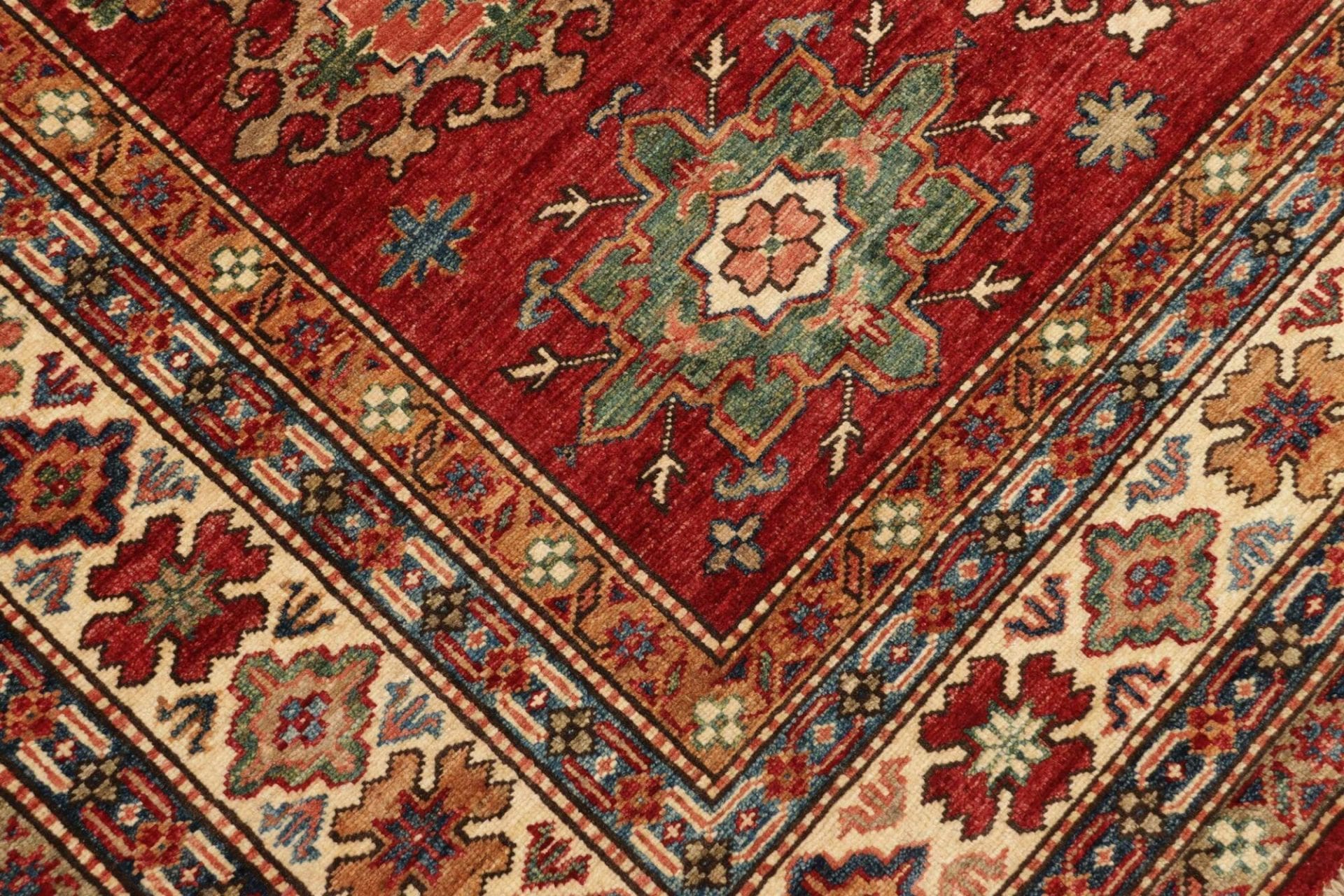 Kazak Orientteppich 191 × 264 cm aus Wolle, handgeknüpft