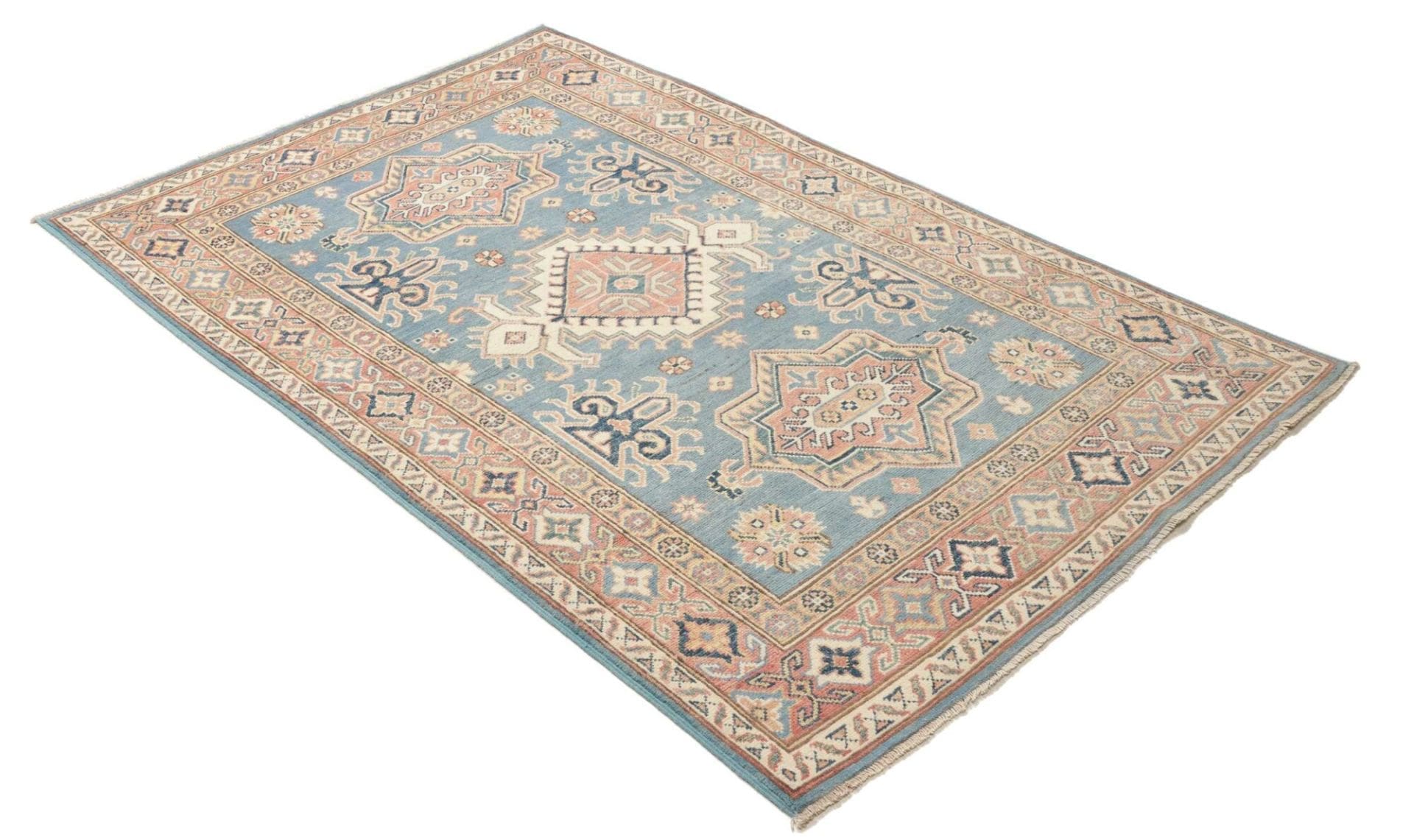 Handgeknüpfter Kazak Orientteppich 121 × 188 cm