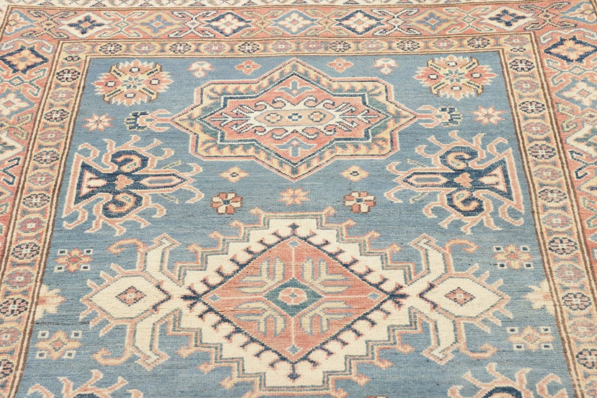 Handgeknüpfter Kazak Orientteppich 121 × 188 cm