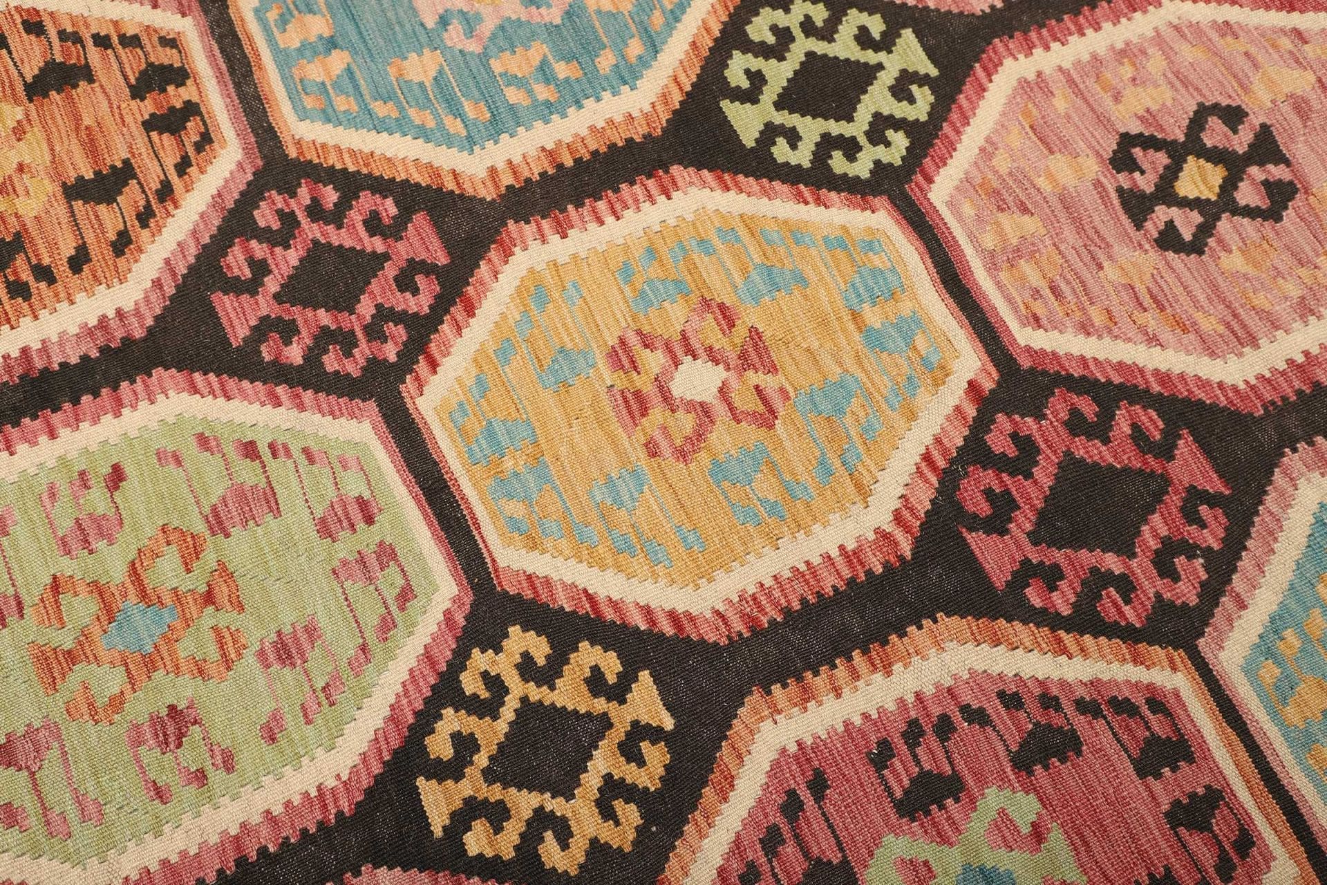 Kelim aus Pakistan, 178 × 239 cm