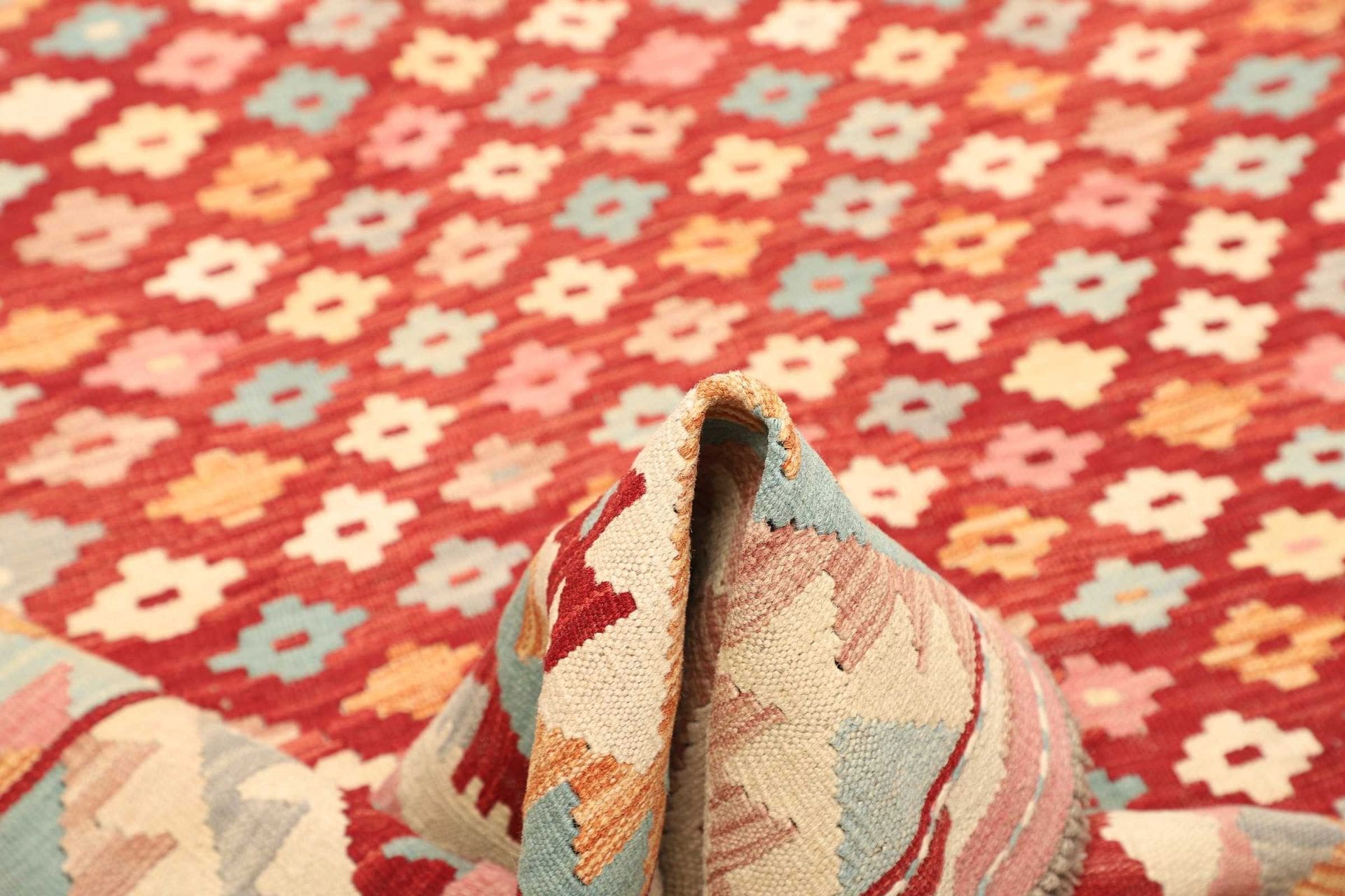 kelim-teppich-183-x-244cm-handgewebt-rustikales-design-aus-wolle-5 Kelim aus Pakistan, 183 × 244 cm