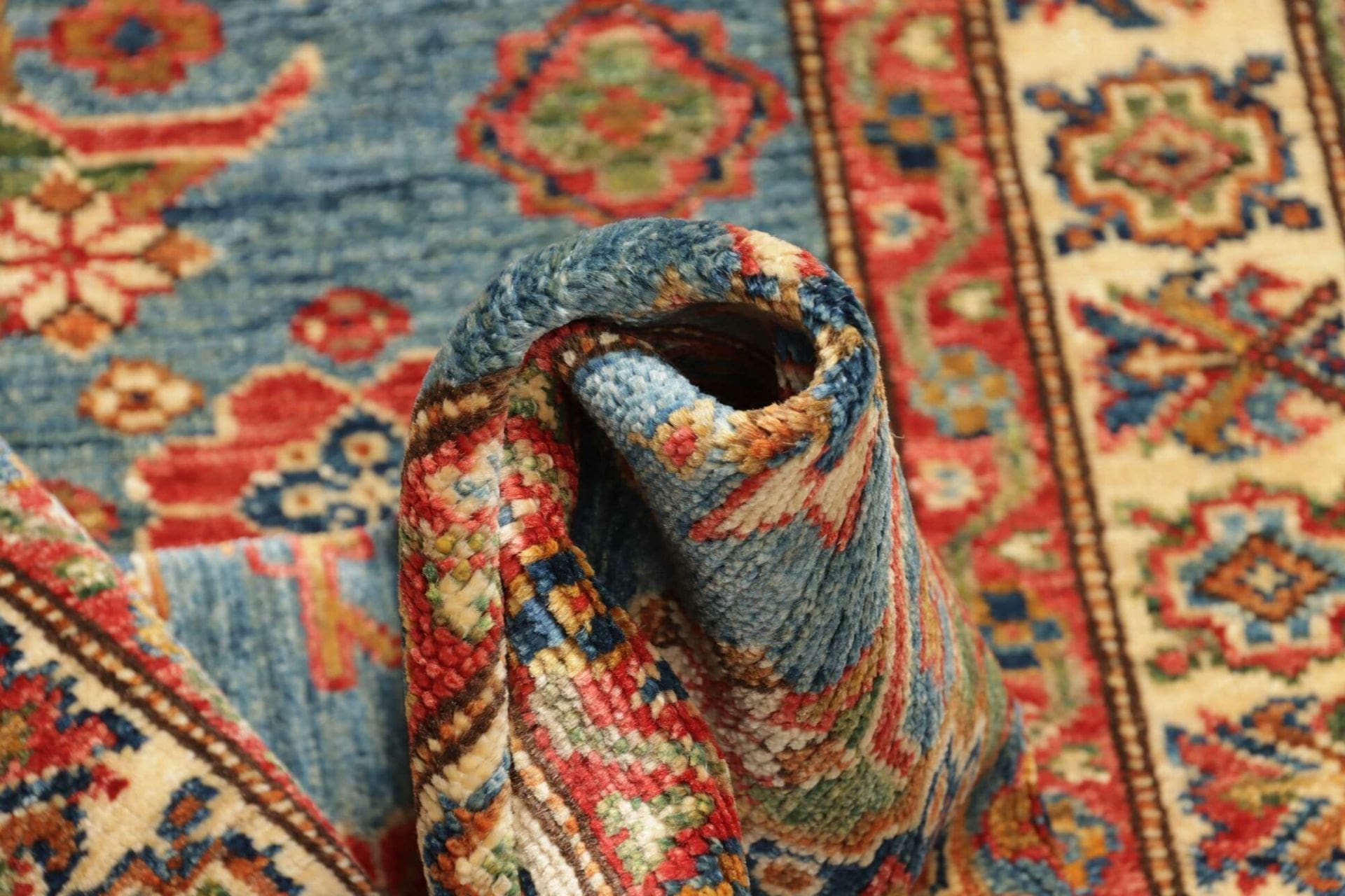 Kazak Orientteppich 92 × 125 cm aus Wolle, handgeknüpft