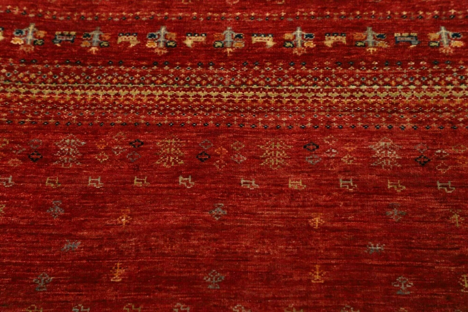 Handgewebter Gabbeh Orientteppich 85 × 118 cm