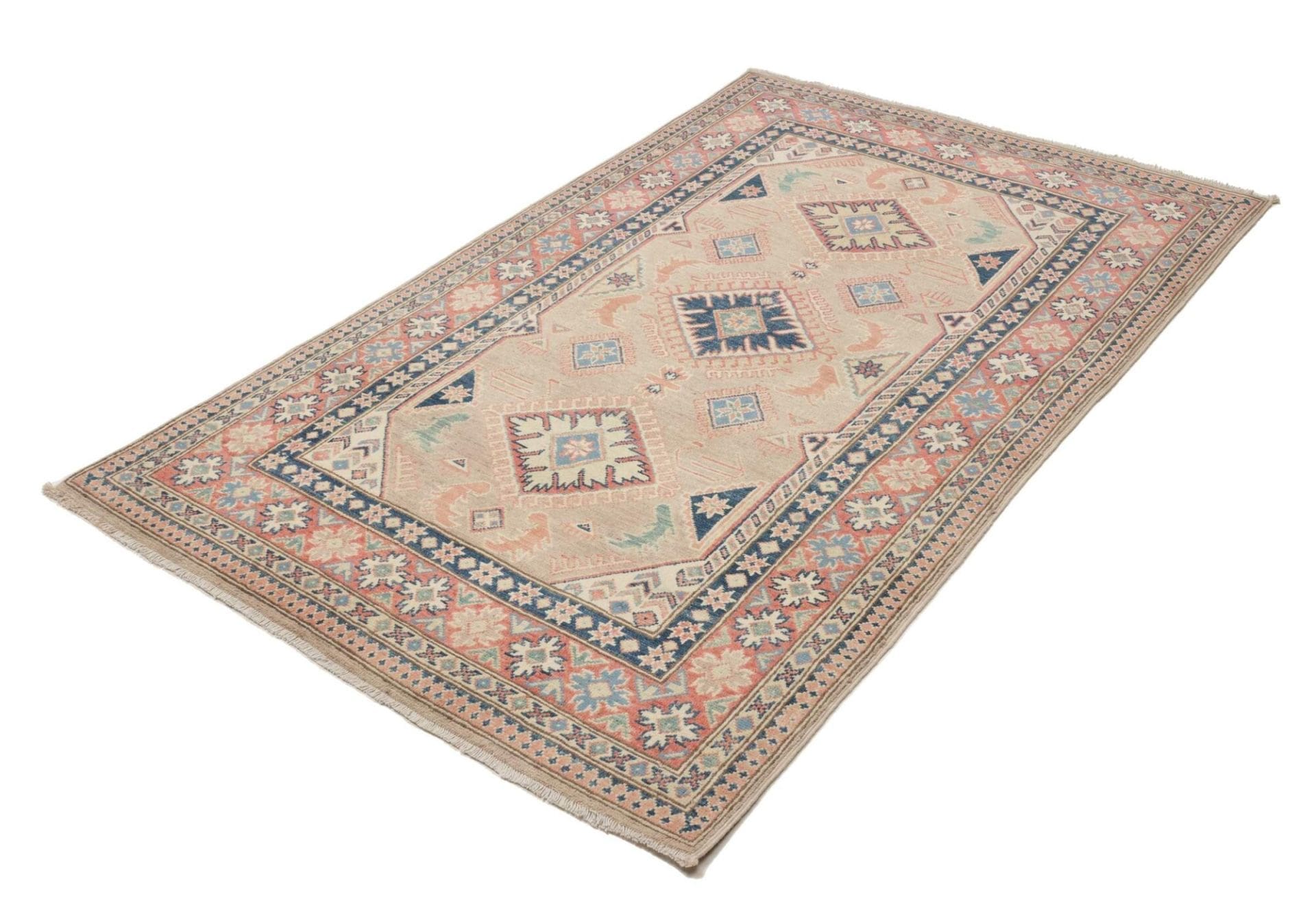 Kazak Orientteppich 119 × 186 cm aus Wolle, handgeknüpft