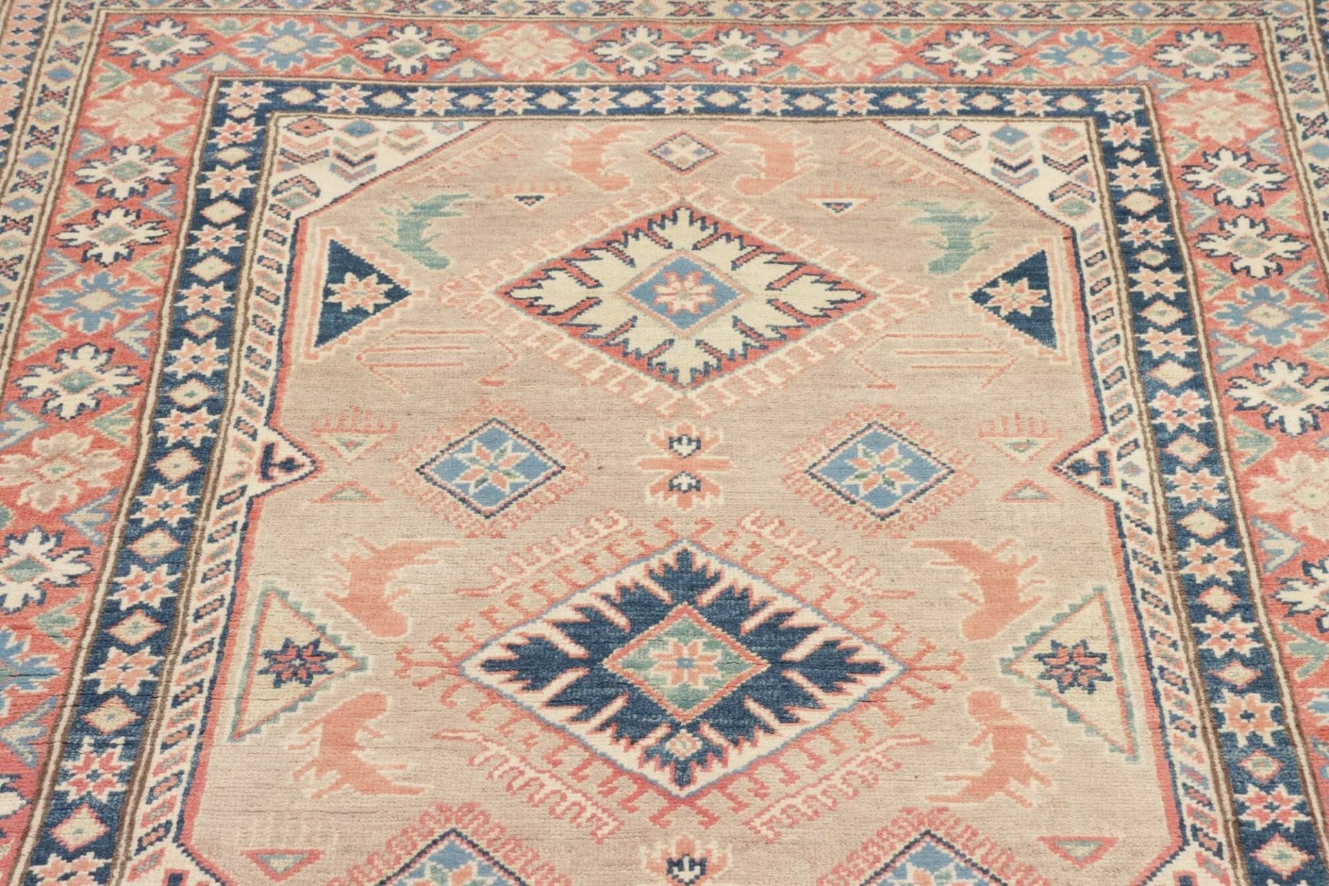 Kazak Orientteppich 119 × 186 cm aus Wolle, handgeknüpft