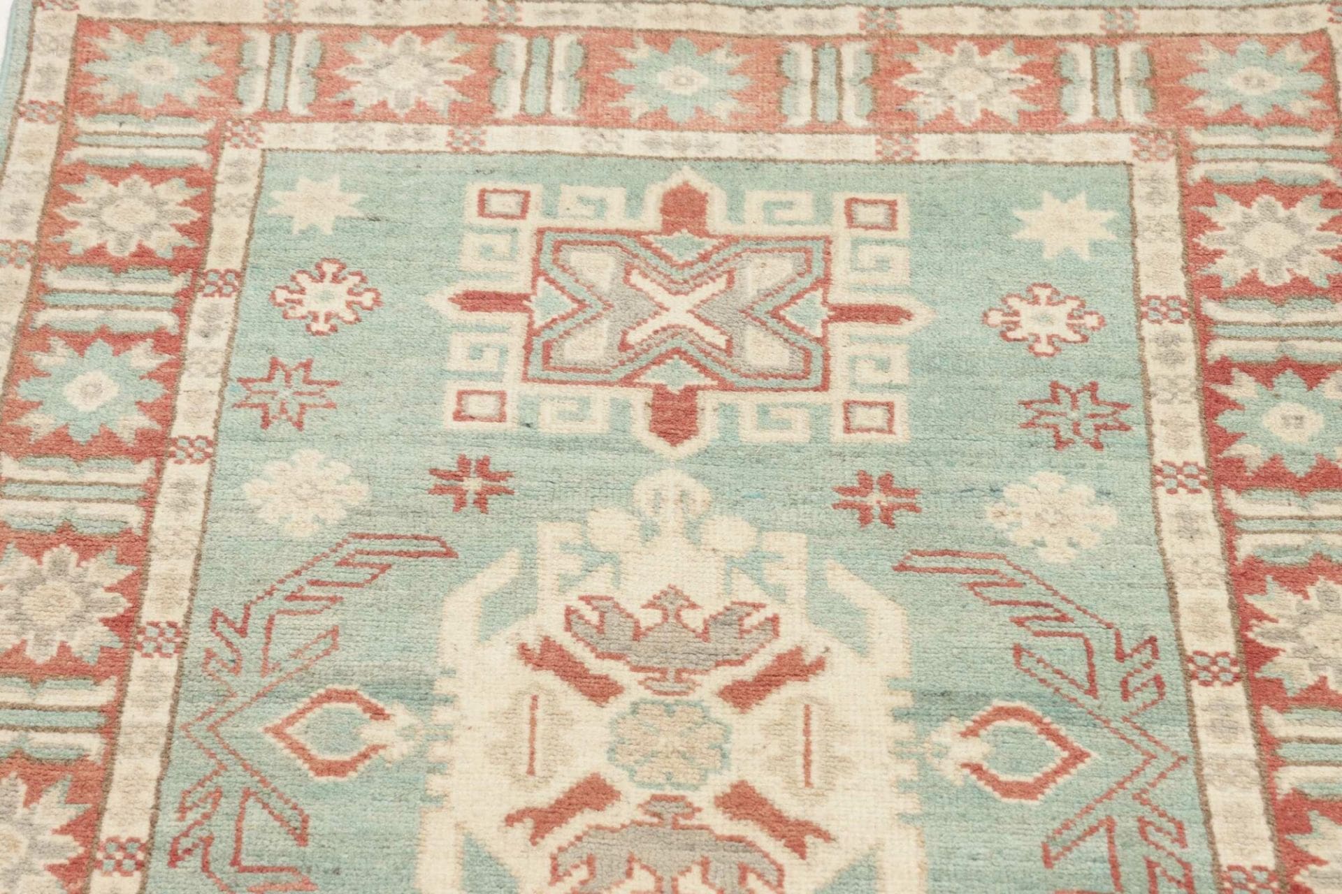 kazak-teppich-84-x-124cm-geometrisches-muster-handgeknupft-7 Handgeknüpfter Kazak Orientteppich 84 × 124 cm