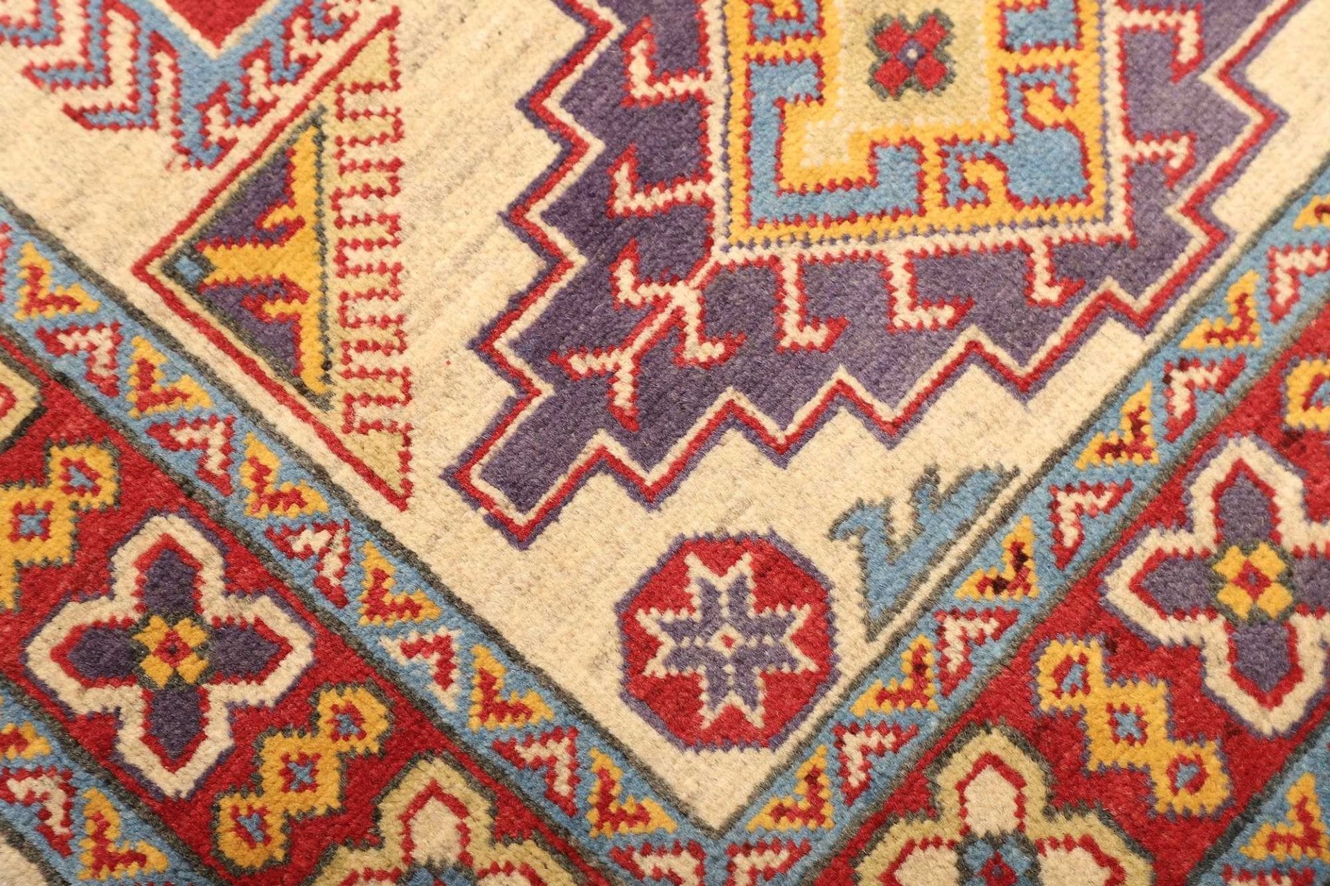 Kazak Orientteppich aus Pakistan, 87 × 120 cm