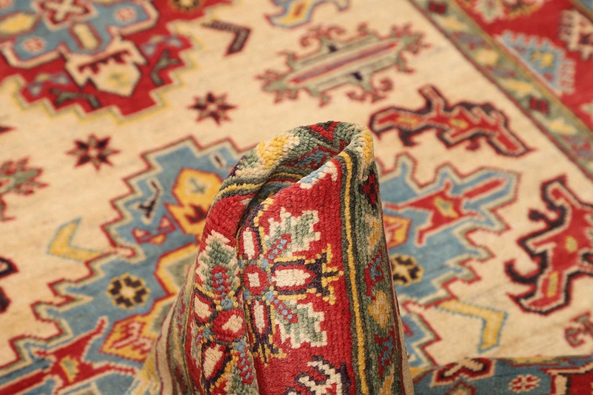 kazak-teppich-121-x-192-cm-geometrische-muster-handgeknupft-8 Kazak Orientteppich aus Pakistan, 121 × 192 cm