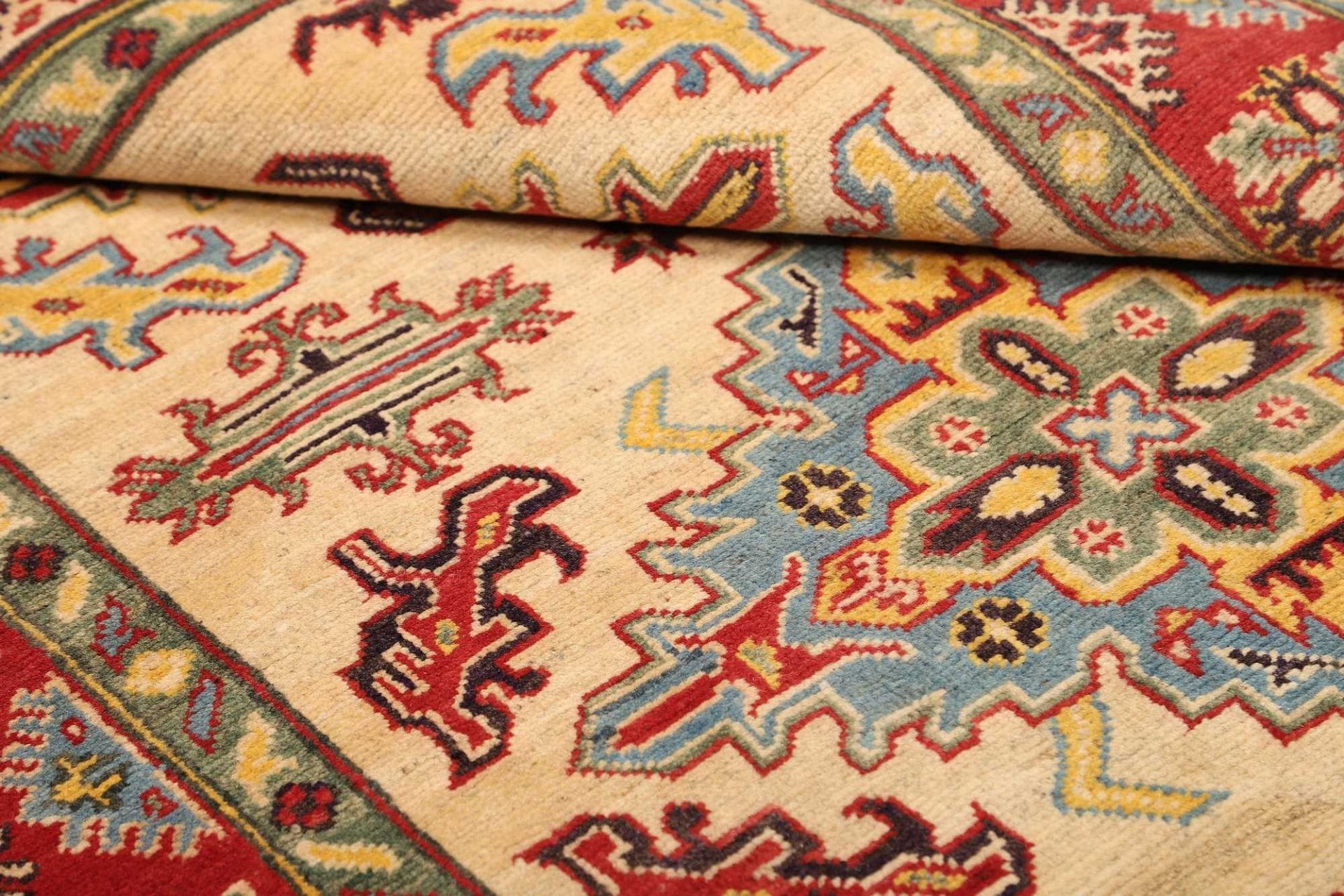 kazak-teppich-121-x-192-cm-geometrische-muster-handgeknupft-9 Kazak Orientteppich aus Pakistan, 121 × 192 cm