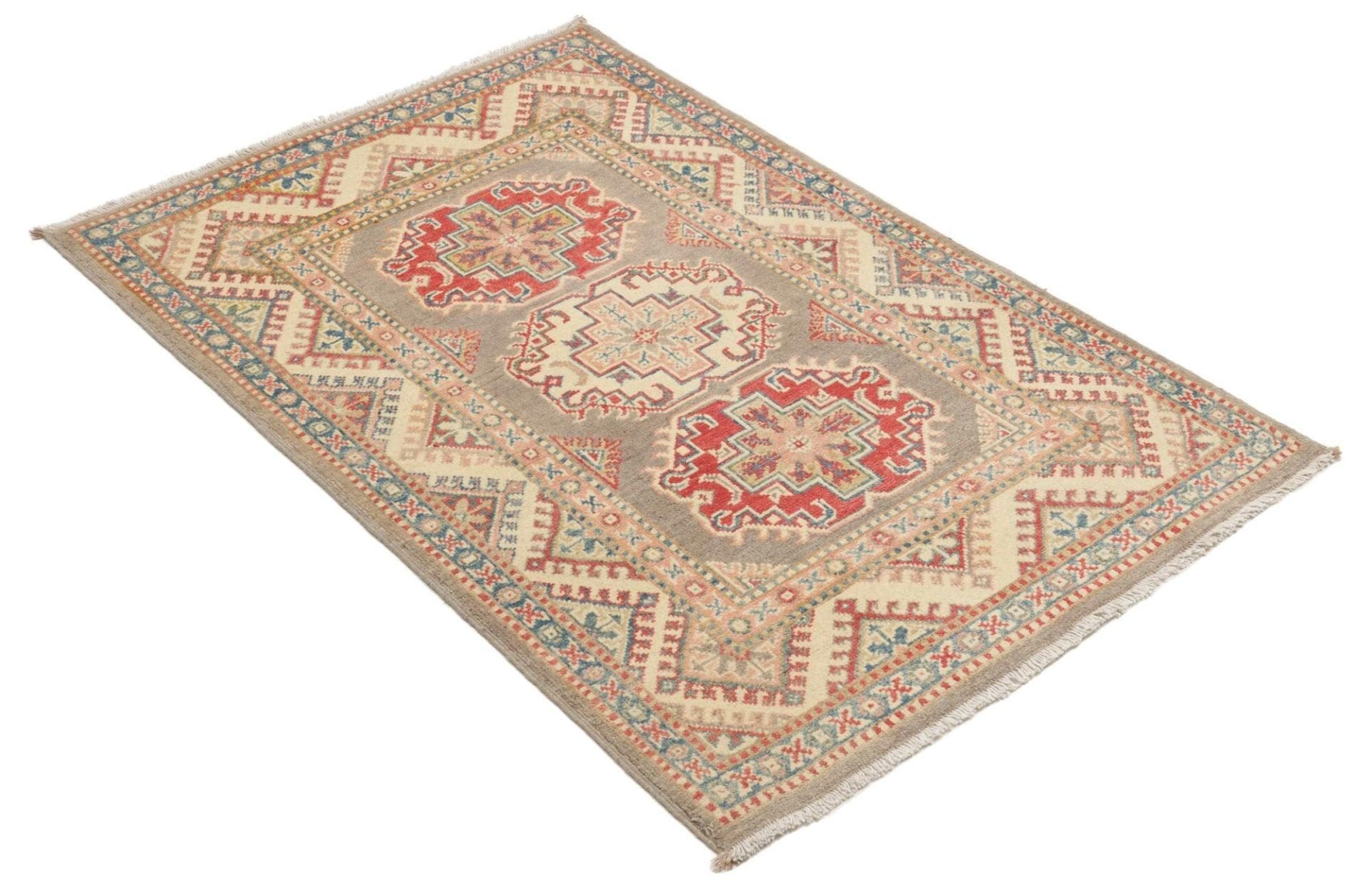 Kazak Orientteppich aus Pakistan, 84 × 126 cm