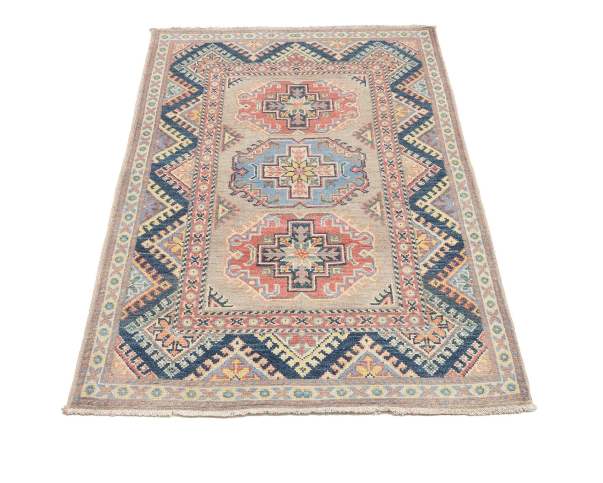 kazak-teppich-89-x-130-cm-geometrische-muster-handgeknupft-3 Kazak Orientteppich aus Pakistan, 89 × 130 cm