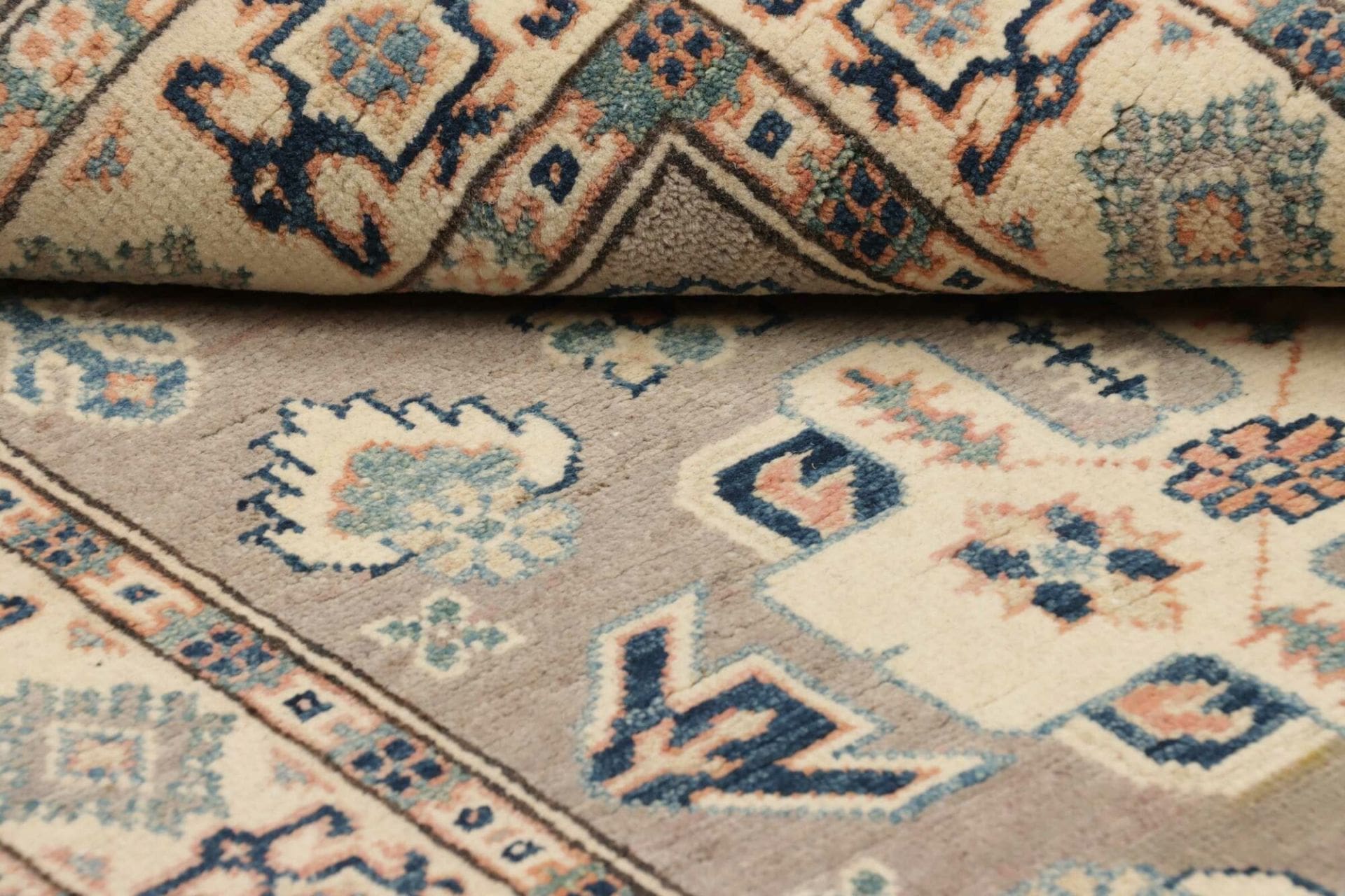 Kazak Orientteppich aus Pakistan, 86 × 125 cm