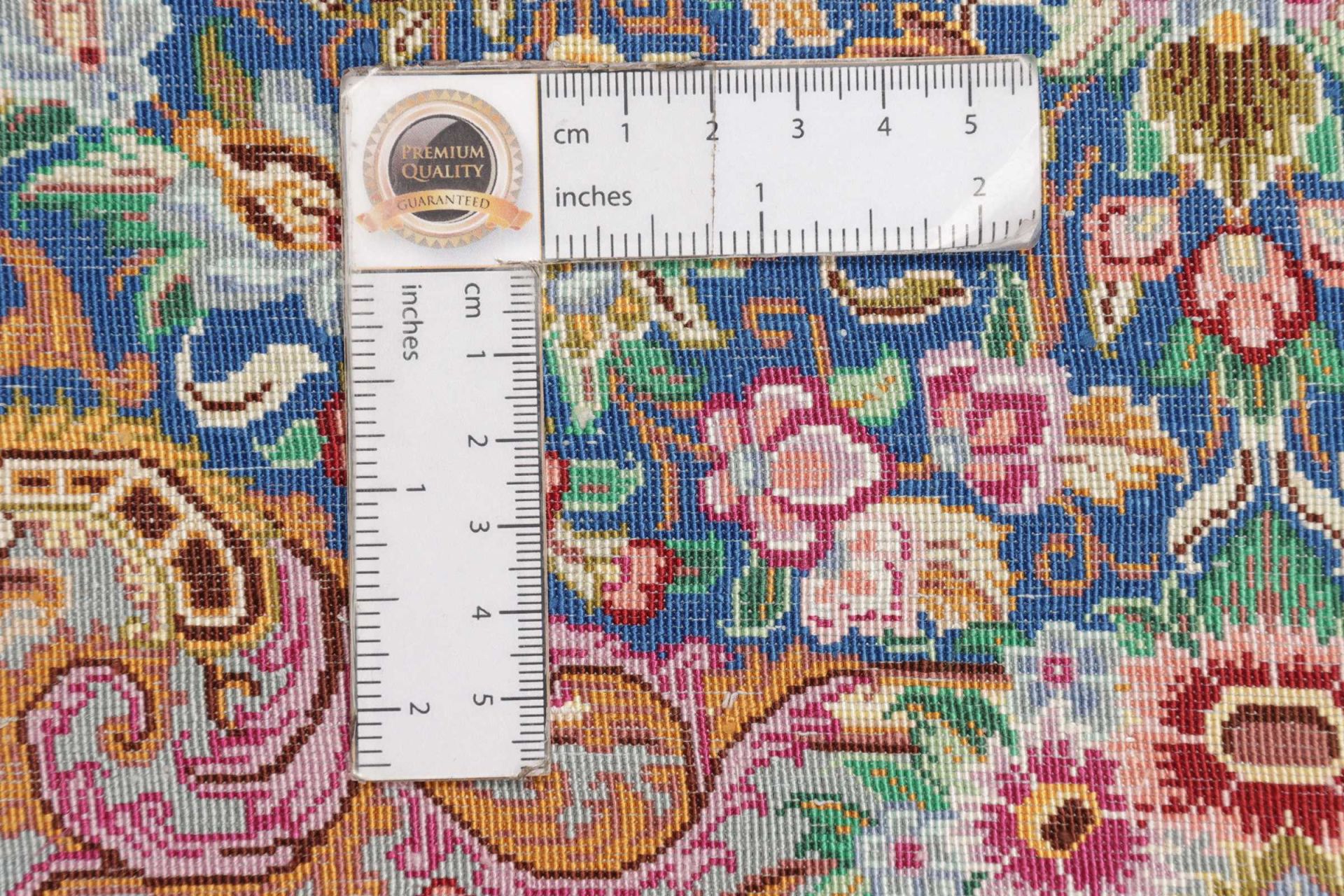 Ghom Perserteppich 83 × 117 cm aus Seide, handgeknüpft