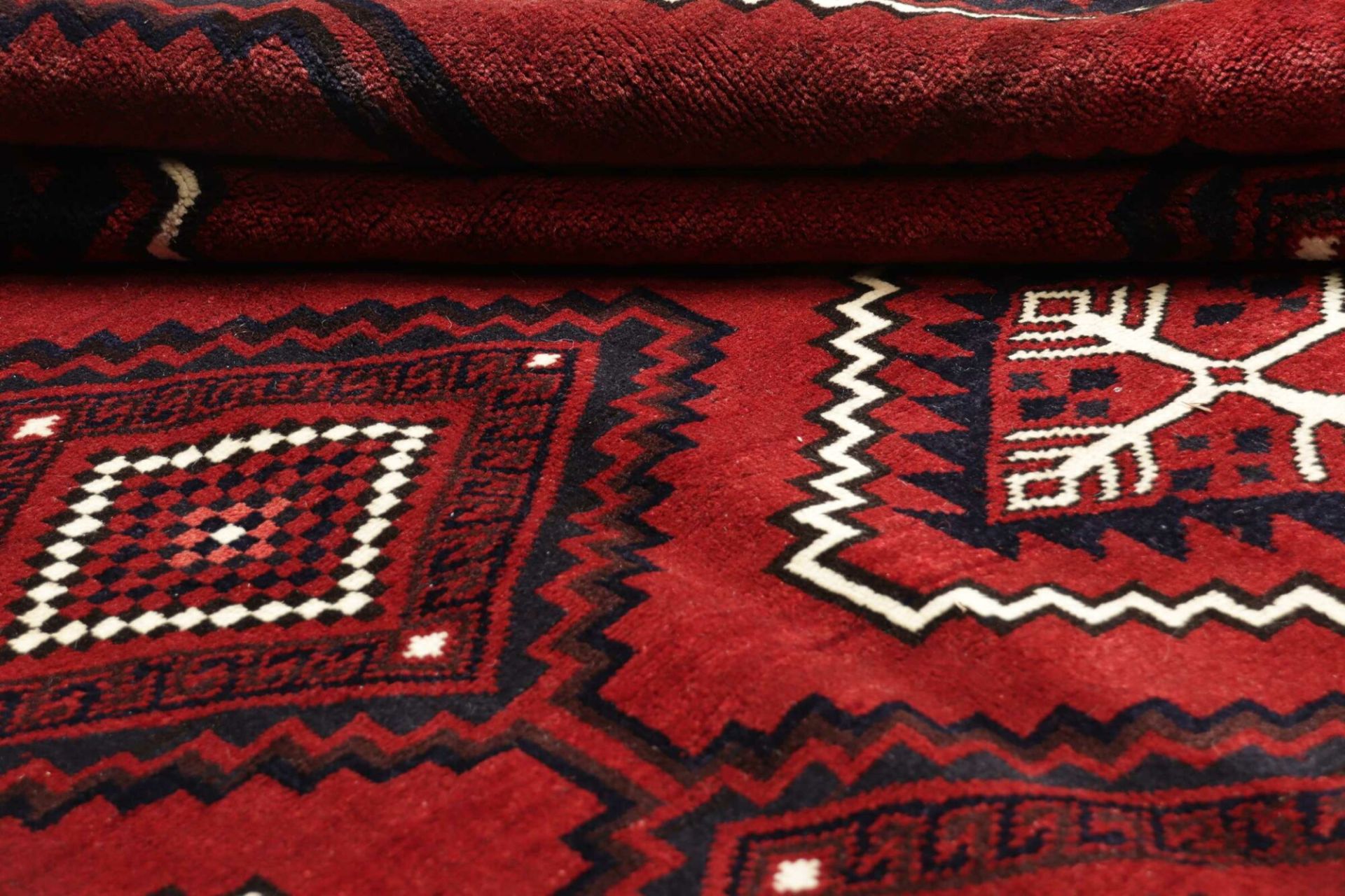 Handgeknüpfter Loribaft Perserteppich 239 × 318 cm