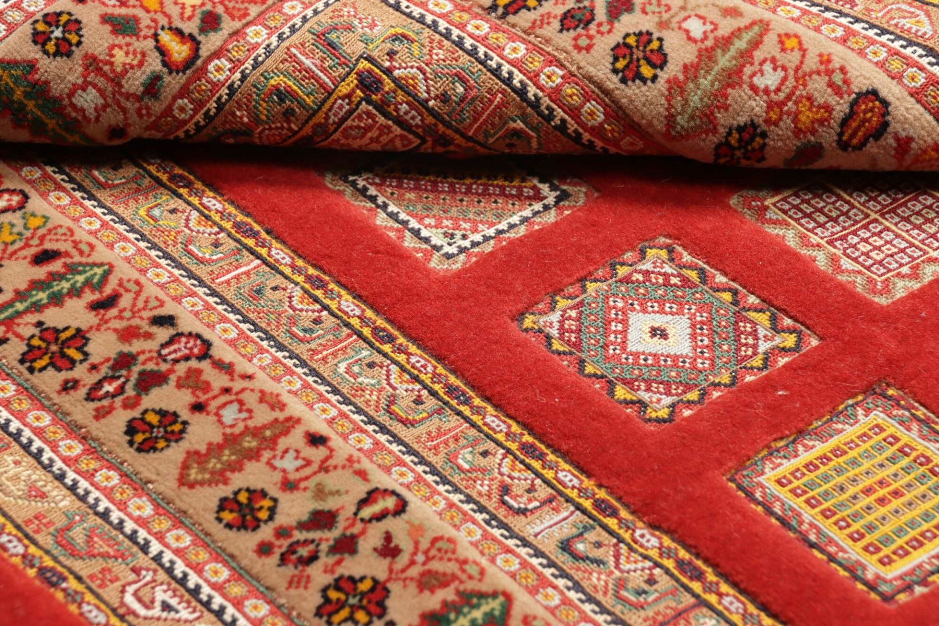 Perserteppich aus Iran, 94 × 118 cm