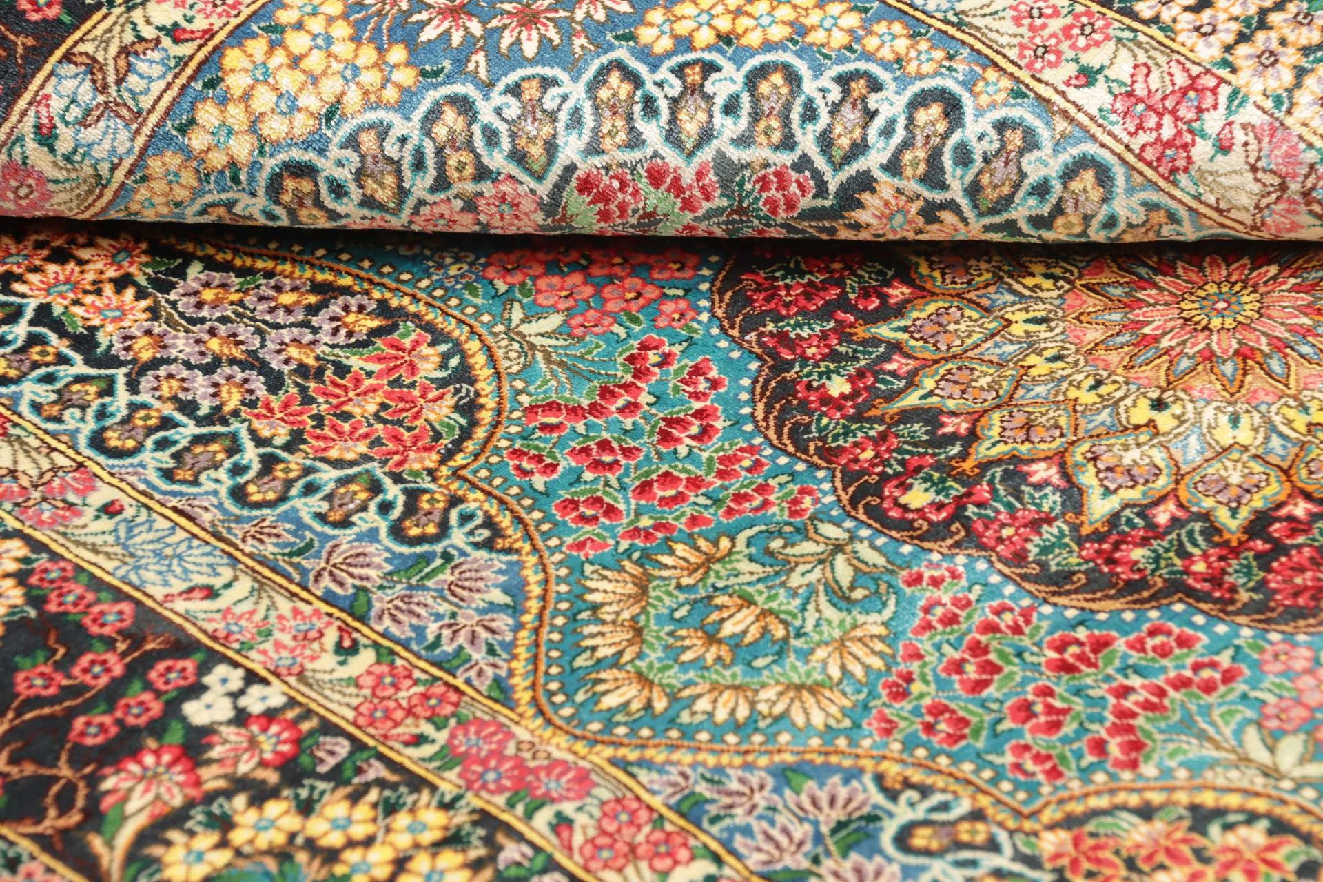 Ghom Perserteppich aus Iran, 81 × 117 cm