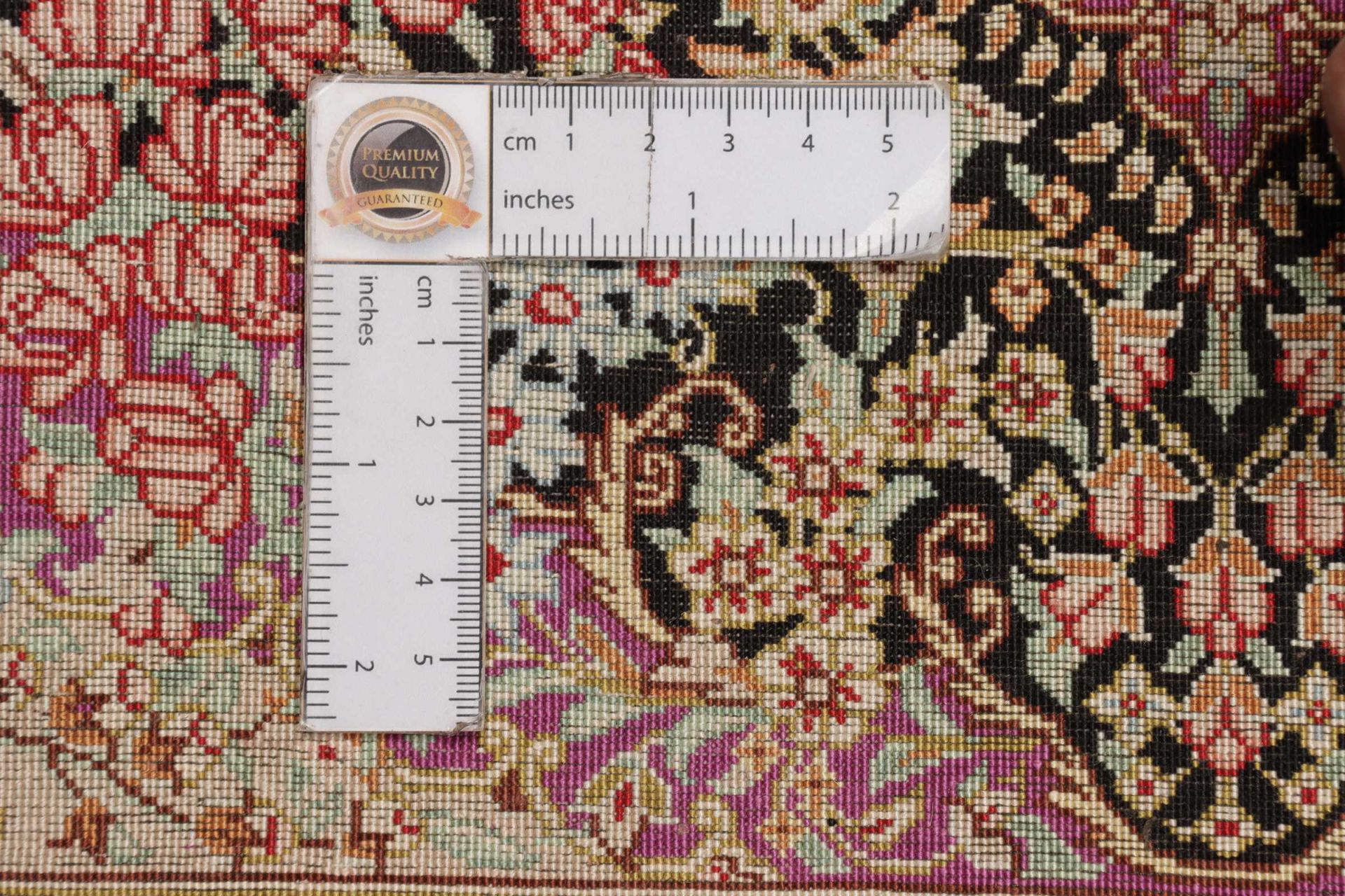 Handgeknüpfter Ghom Perserteppich, 82 × 120 cm, Seide