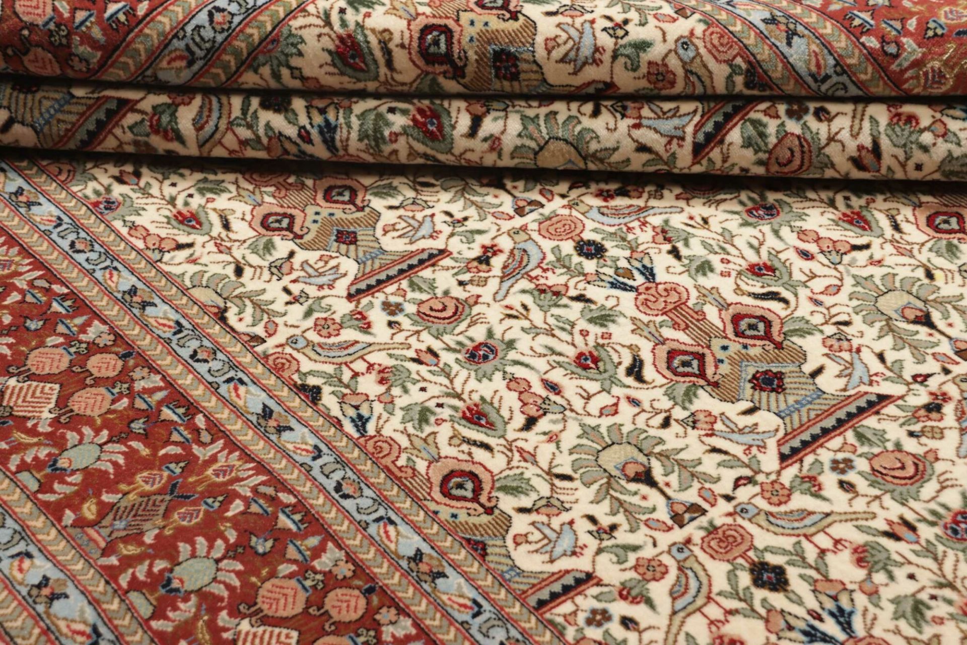 Handgeknüpfter Isfahan Perserteppich, 138 × 211 cm, Wolle & Seide