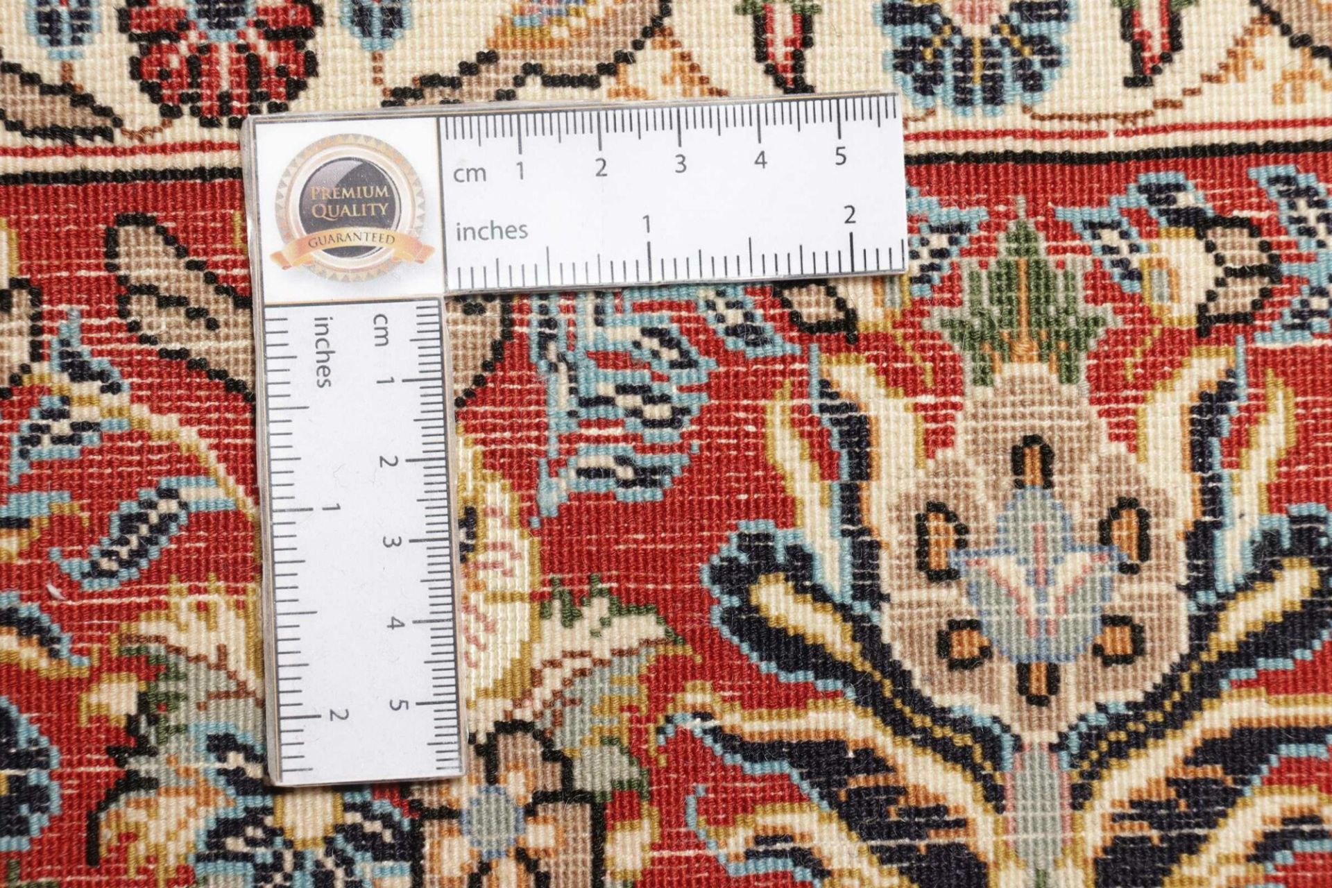 Isfahan Perserteppich aus Iran, 137 × 202 cm