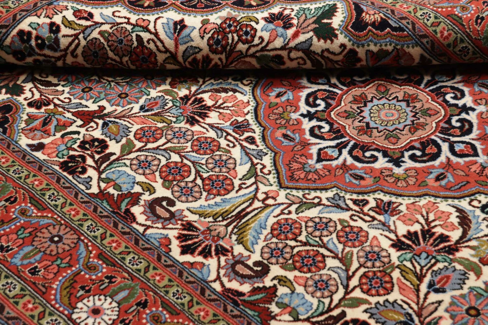 Sarough Farahan Perserteppich 140 × 215 cm aus Wolle, handgeknüpft