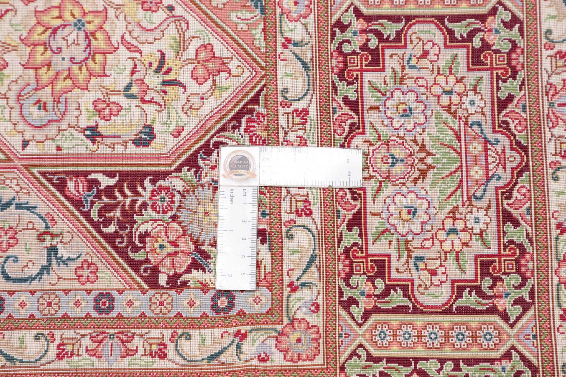 Ghom Perserteppich aus Iran, 136 × 200 cm