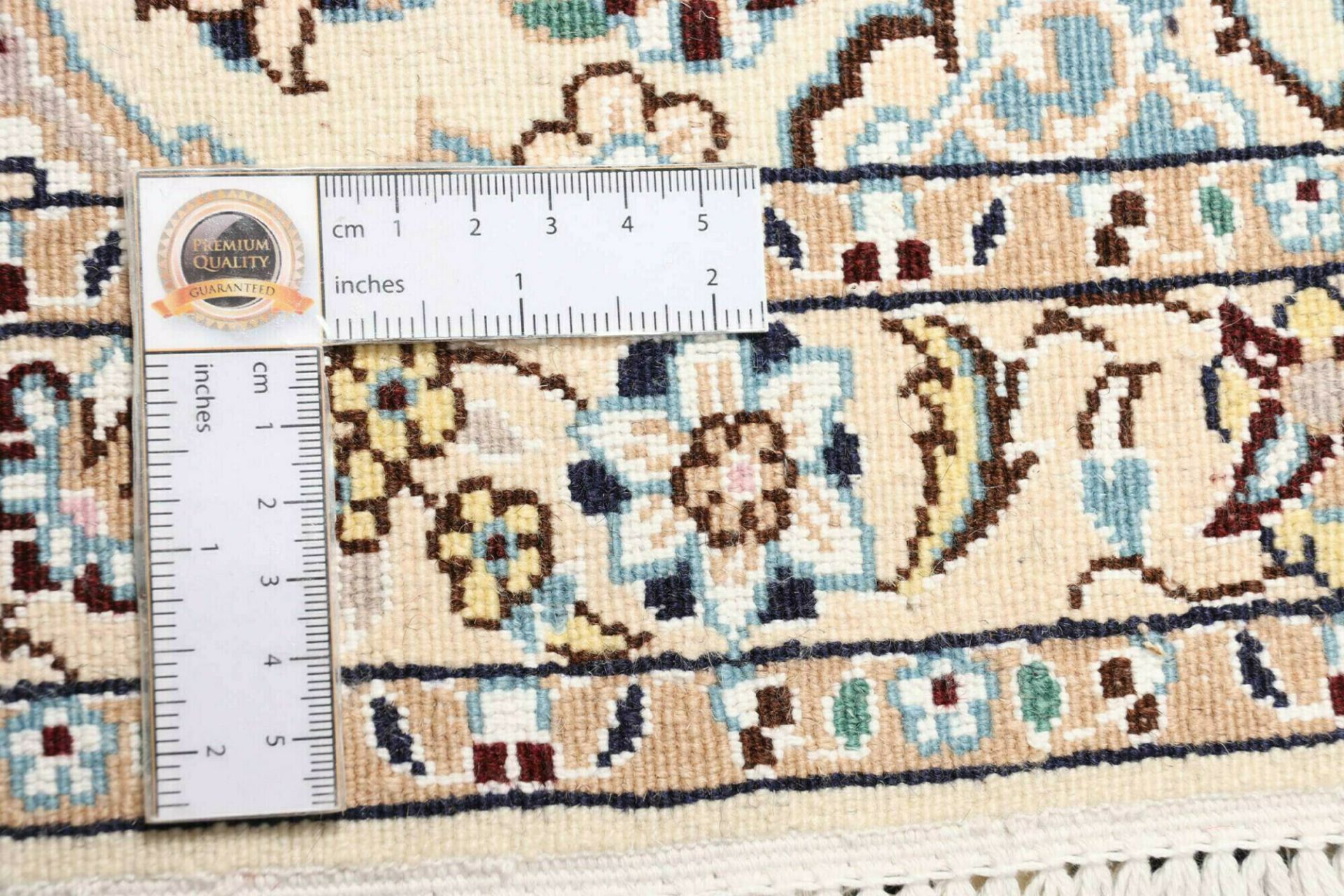 Nain Perserteppich aus Iran, 133 × 218 cm