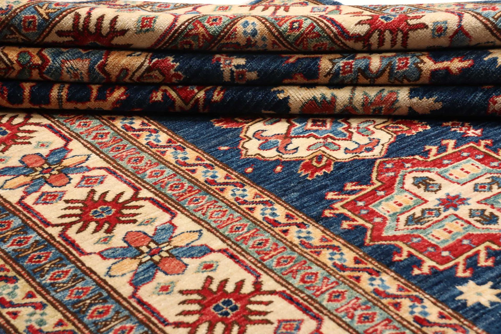 Handgeknüpfter Kazak Orientteppich 175 × 247 cm