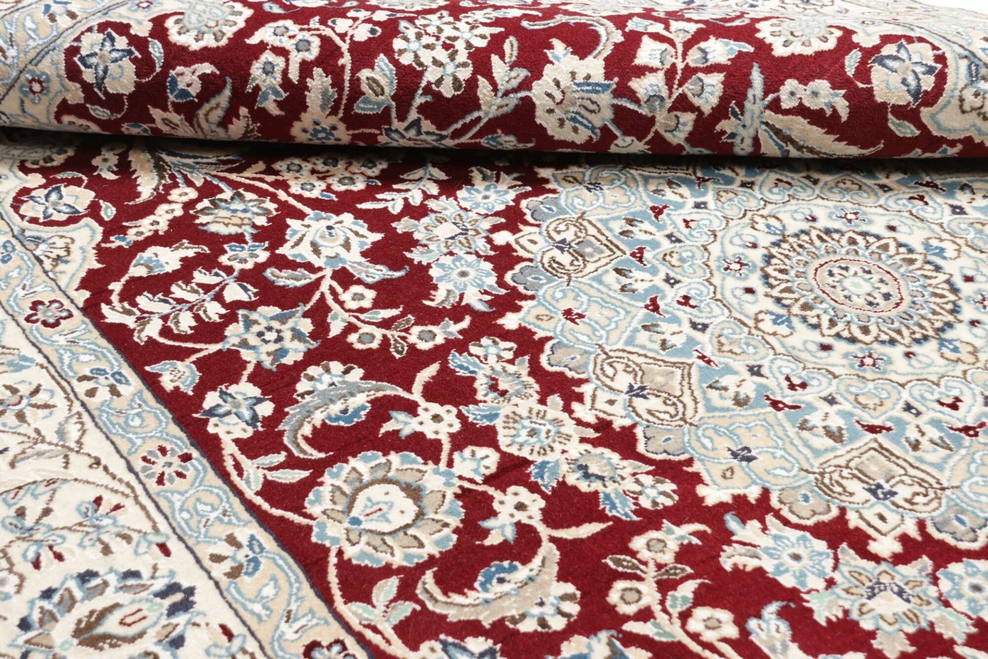 Nain Perserteppich aus Iran, 160 × 250 cm