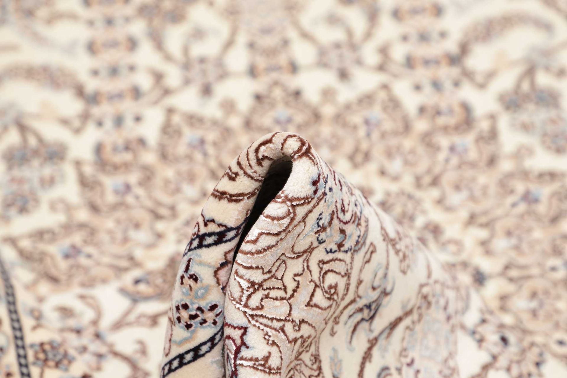 Nain Perserteppich aus Iran, 164 × 237 cm