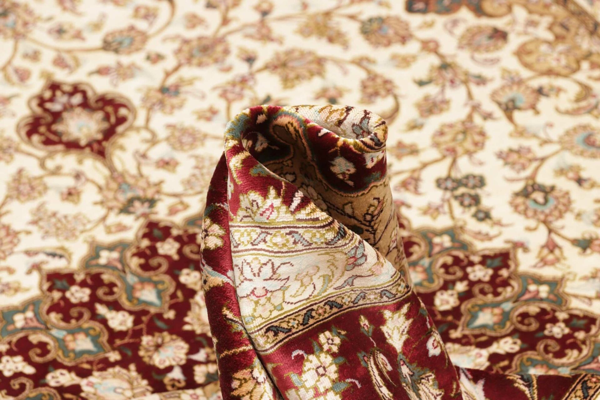 Ghom Perserteppich aus Iran, 157 × 233 cm