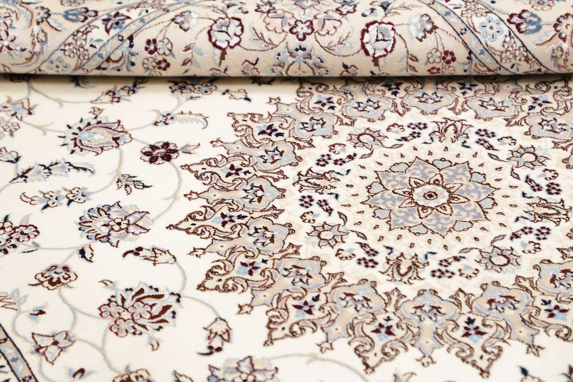 Nain Perserteppich 144 × 214 cm aus Wolle, handgeknüpft