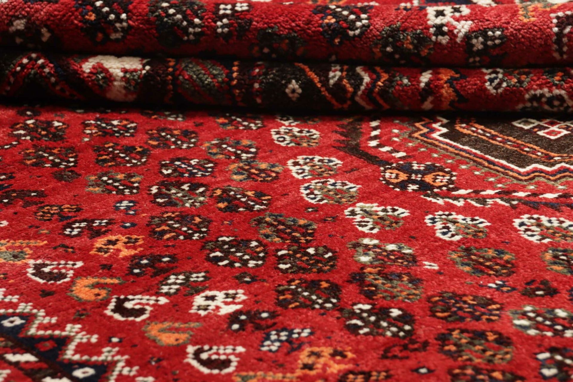 Handgeknüpfter Shiraz Perserteppich, 175 × 260 cm, Wolle