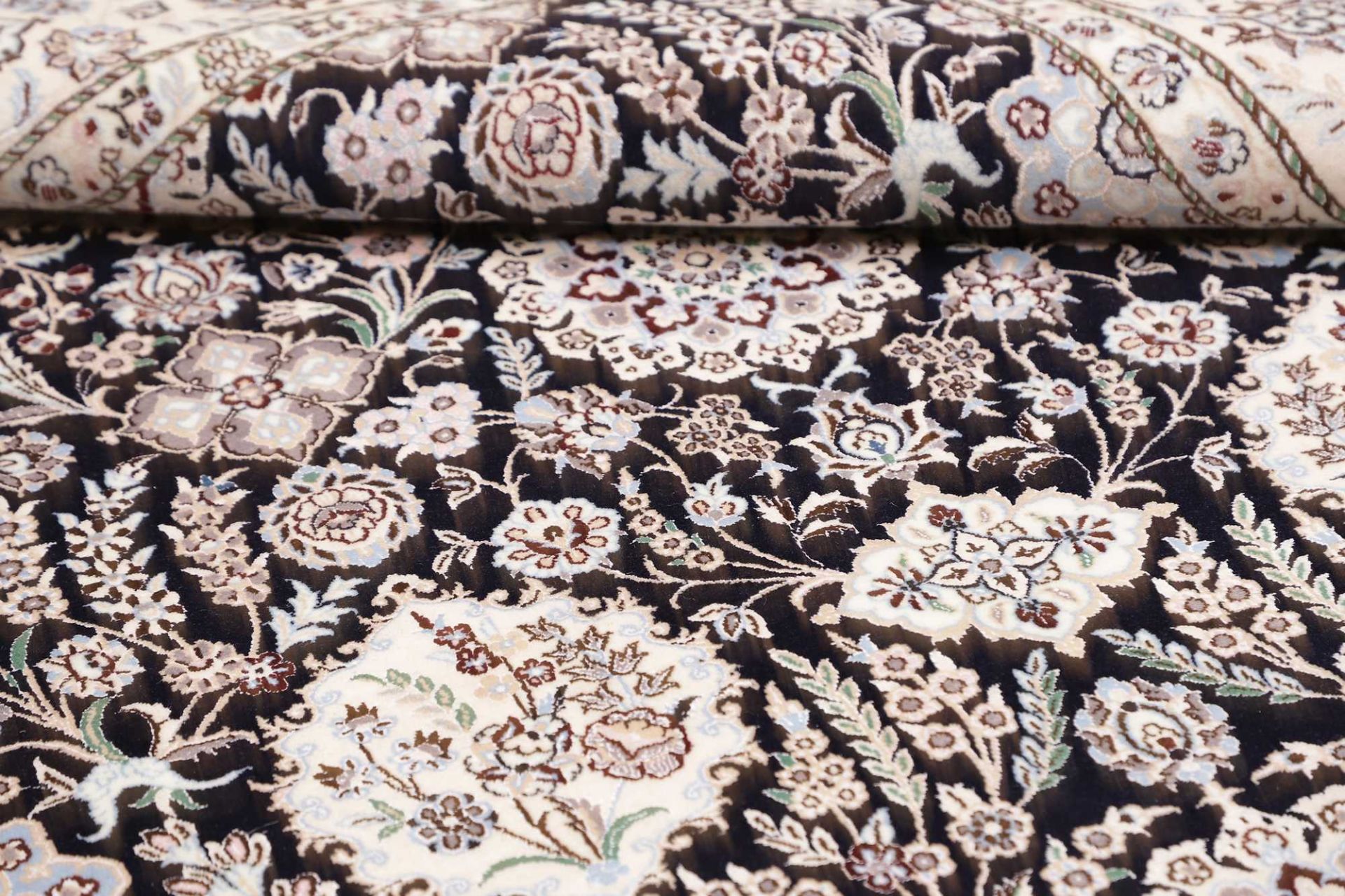 Nain Perserteppich 156 × 232 cm aus Wolle, handgeknüpft