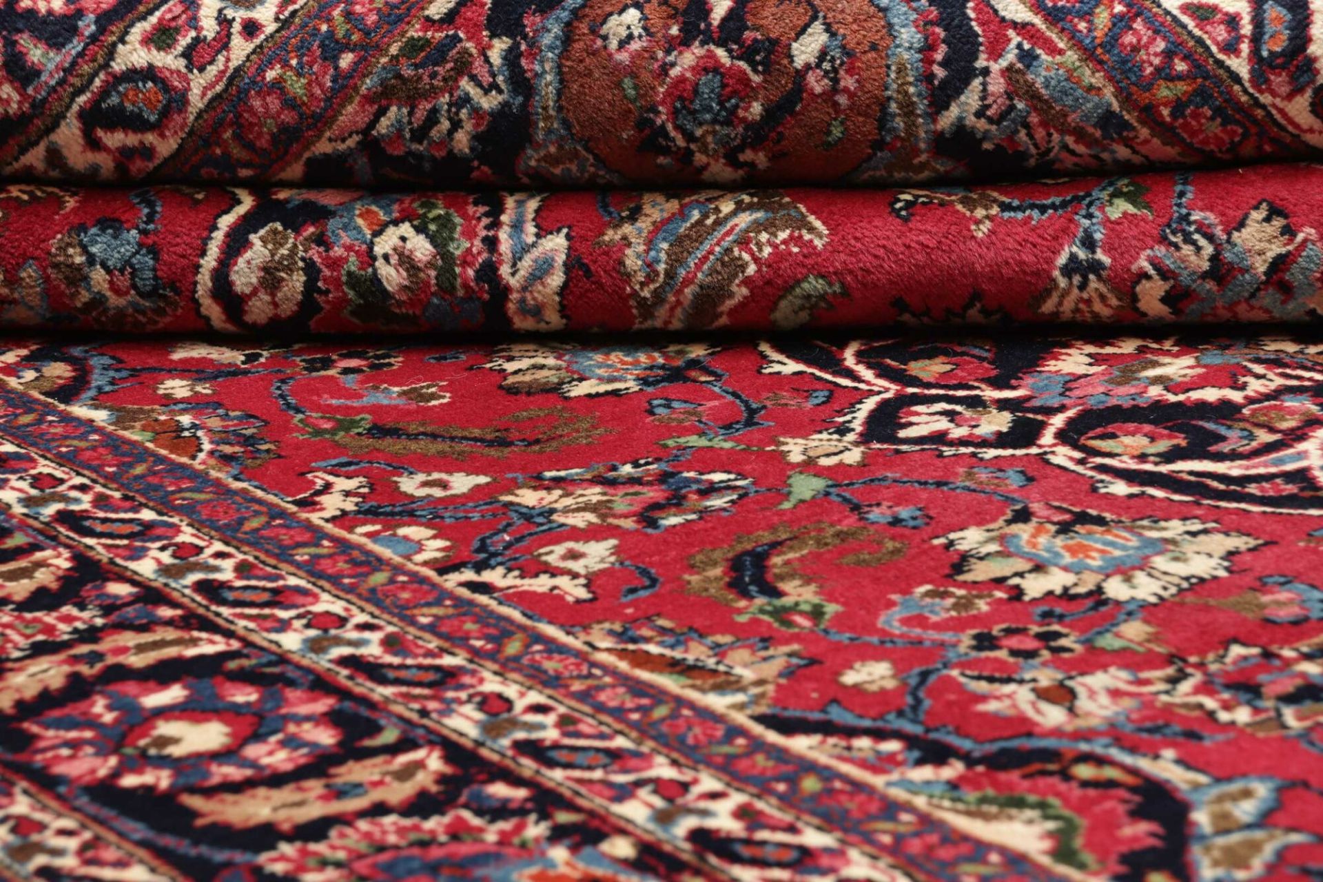 Mashhad Perserteppich aus Iran, 207 × 325 cm